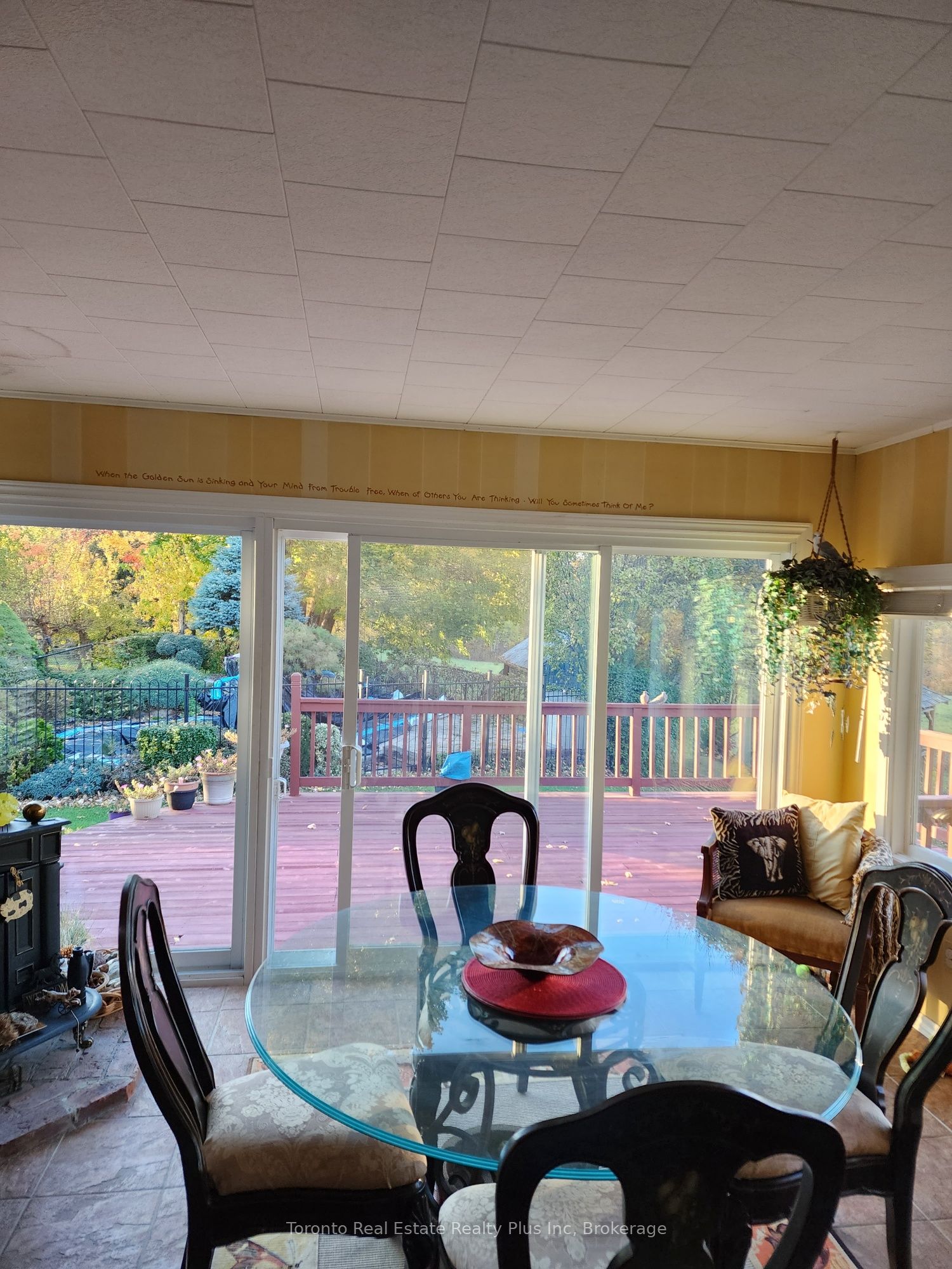 1215 Britannia Road Property Photo 8