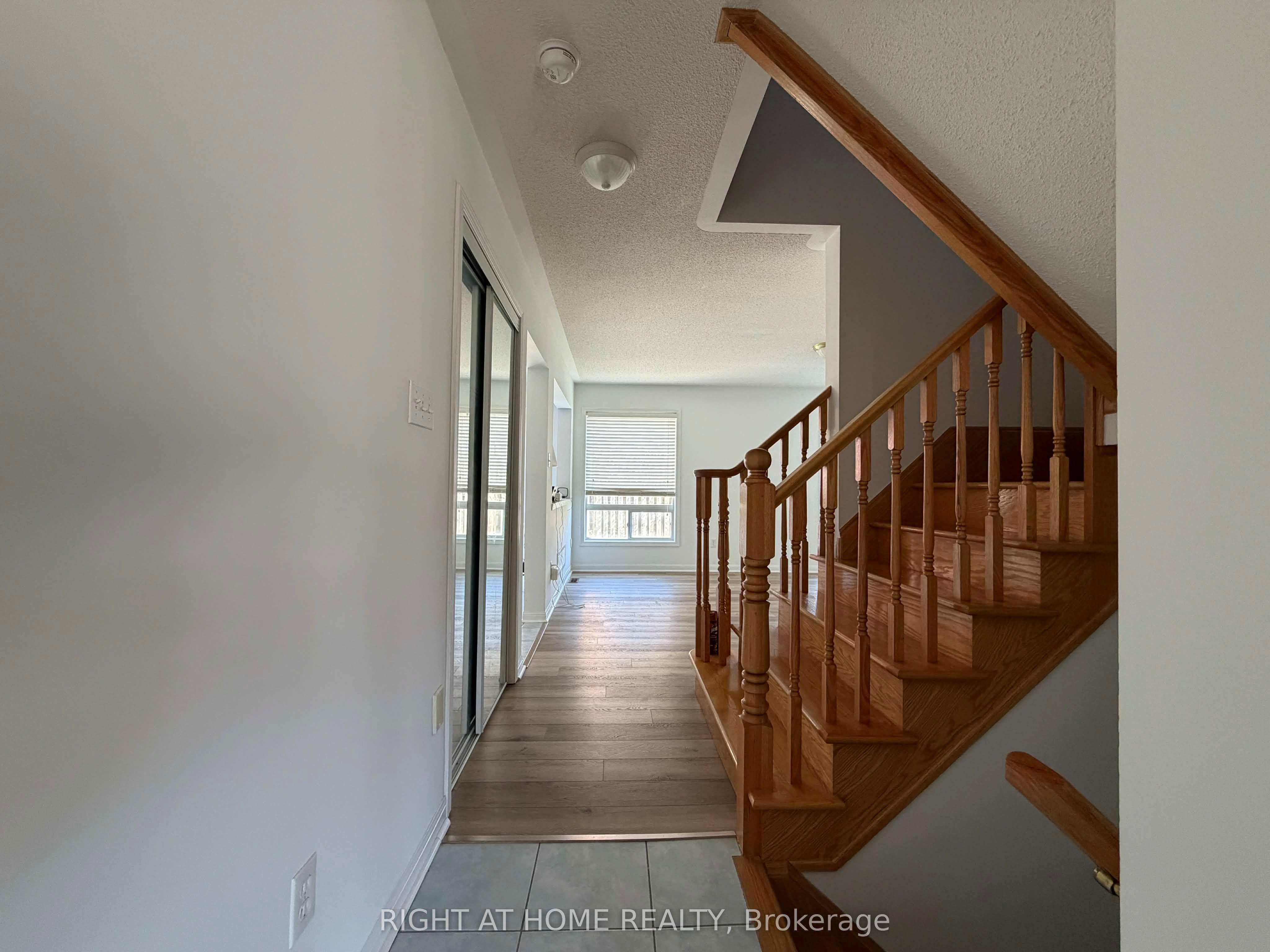 677 Irving Terrace Property Photo 4