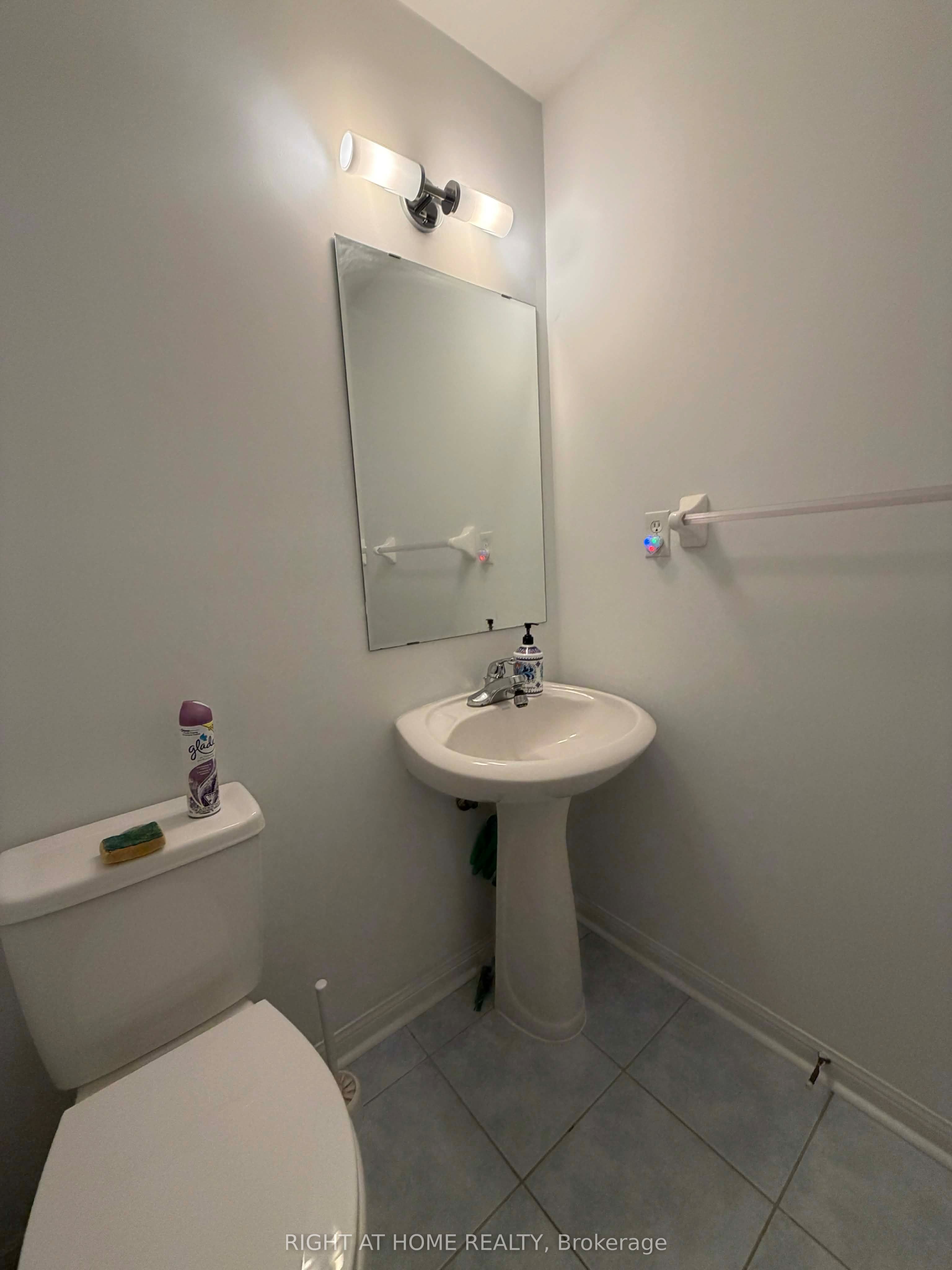 677 Irving Terrace Property Photo 12