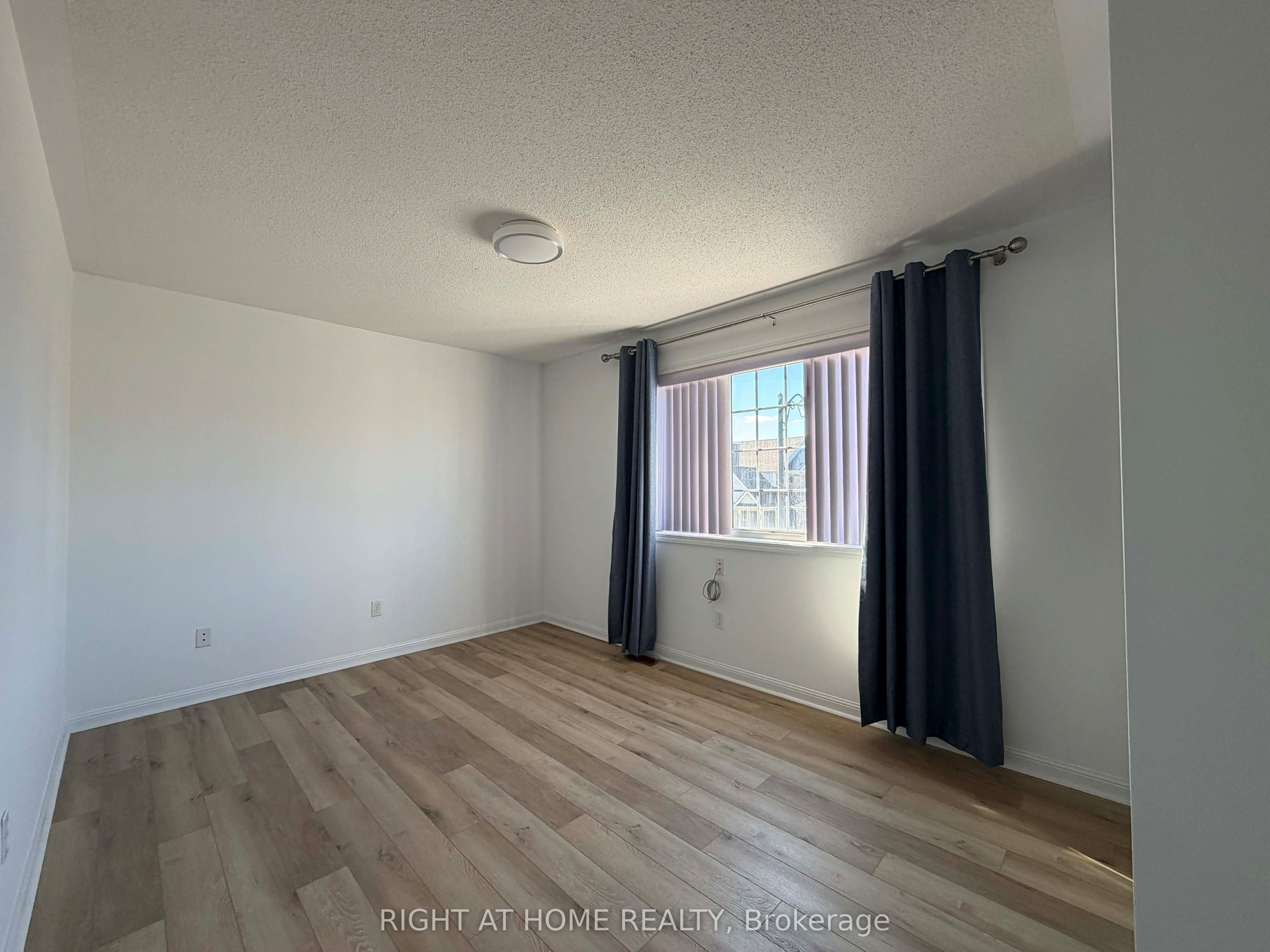677 Irving Terrace Property Photo 22