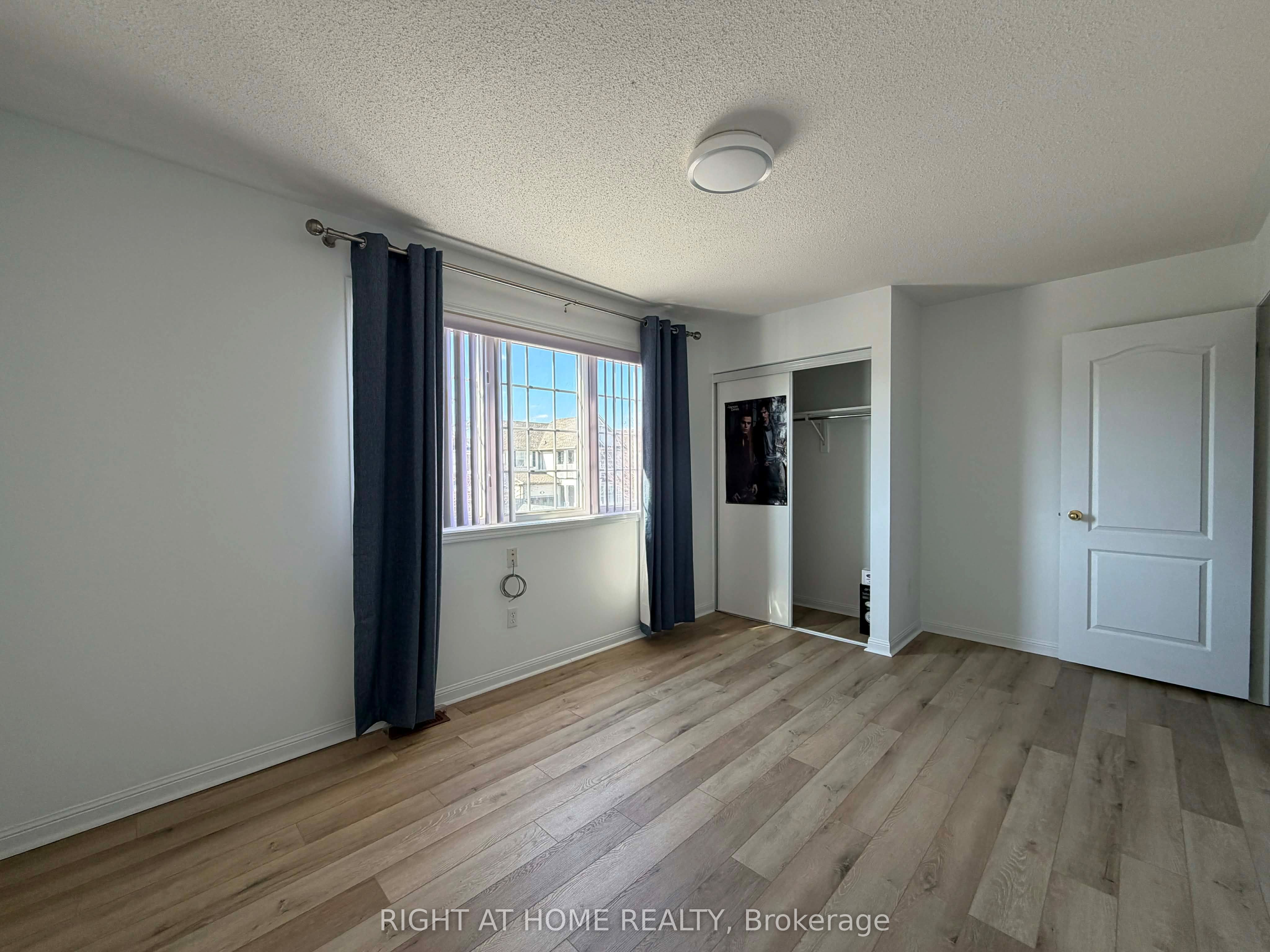677 Irving Terrace Property Photo 23