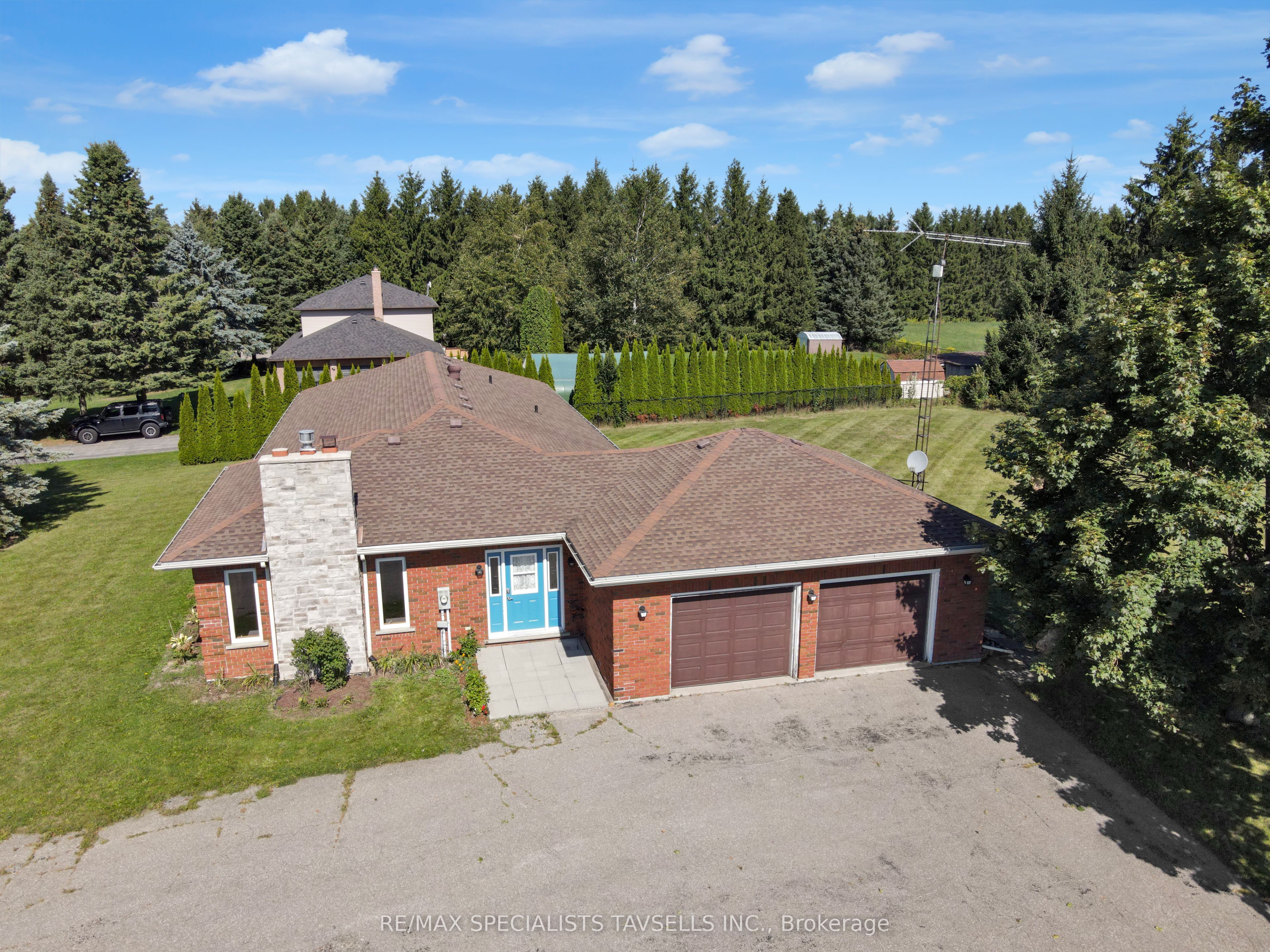 18161 St Andrews Road Property Photo 5