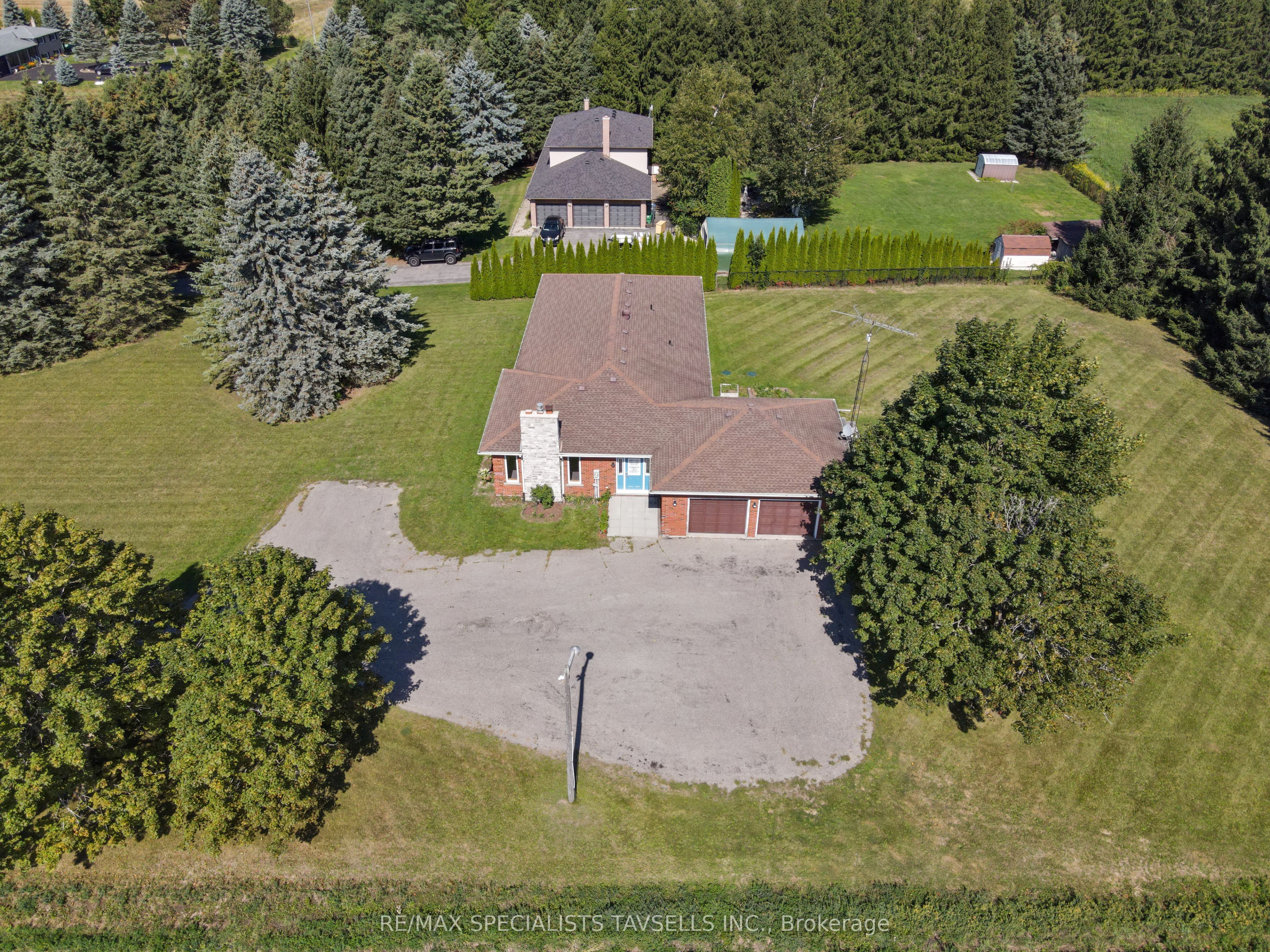 18161 St Andrews Road Property Photo 7