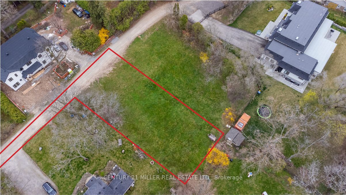 1066 Sixth Line Property Photo 1