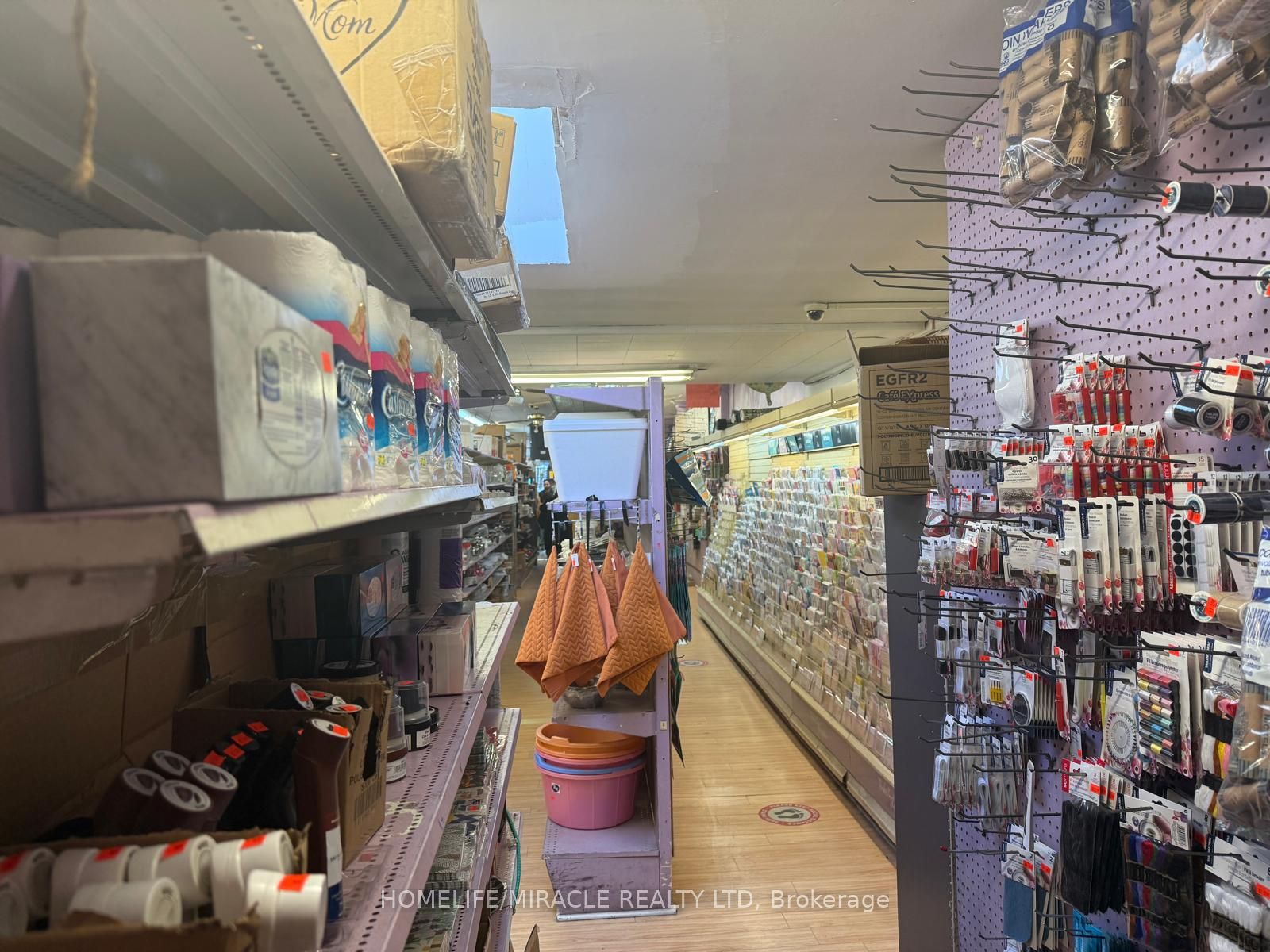 2212 Bloor Street Property Photo 6