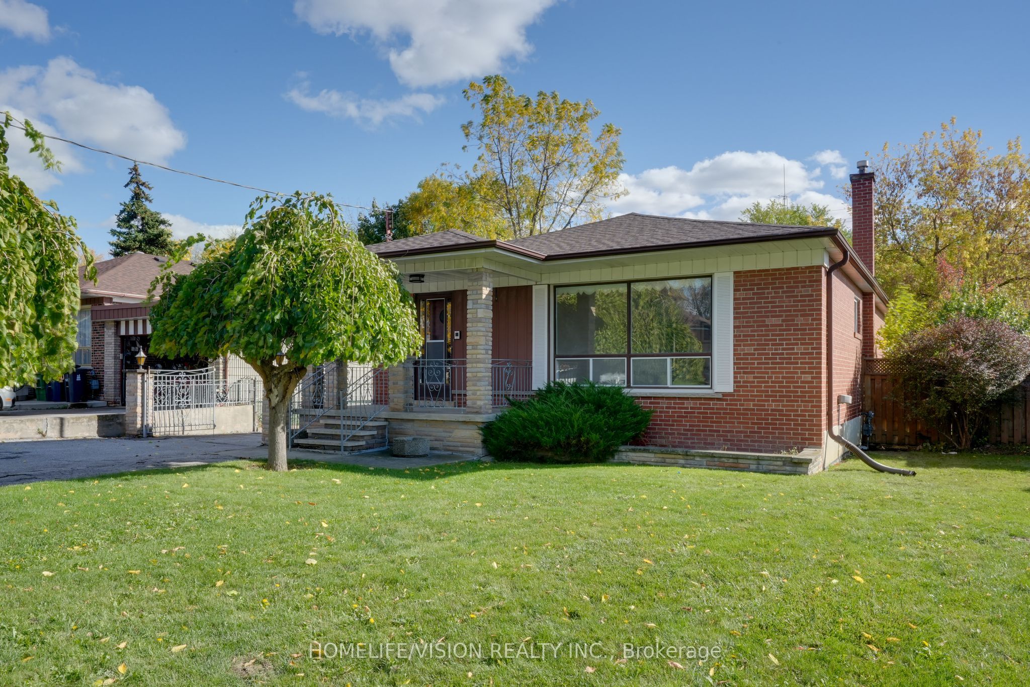 239 Epsom Downs Drive Property Photo 1