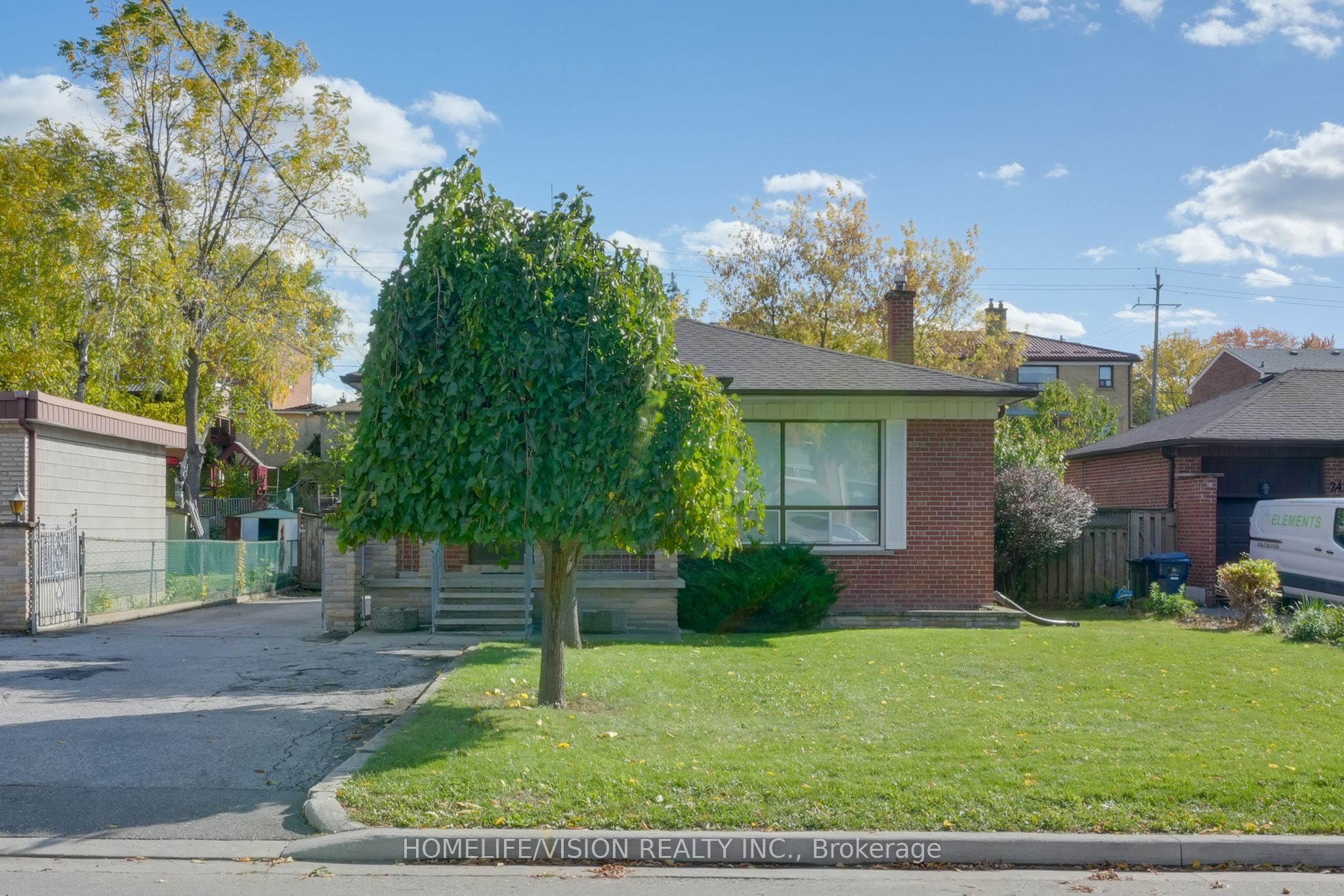 239 Epsom Downs Drive Property Photo 2