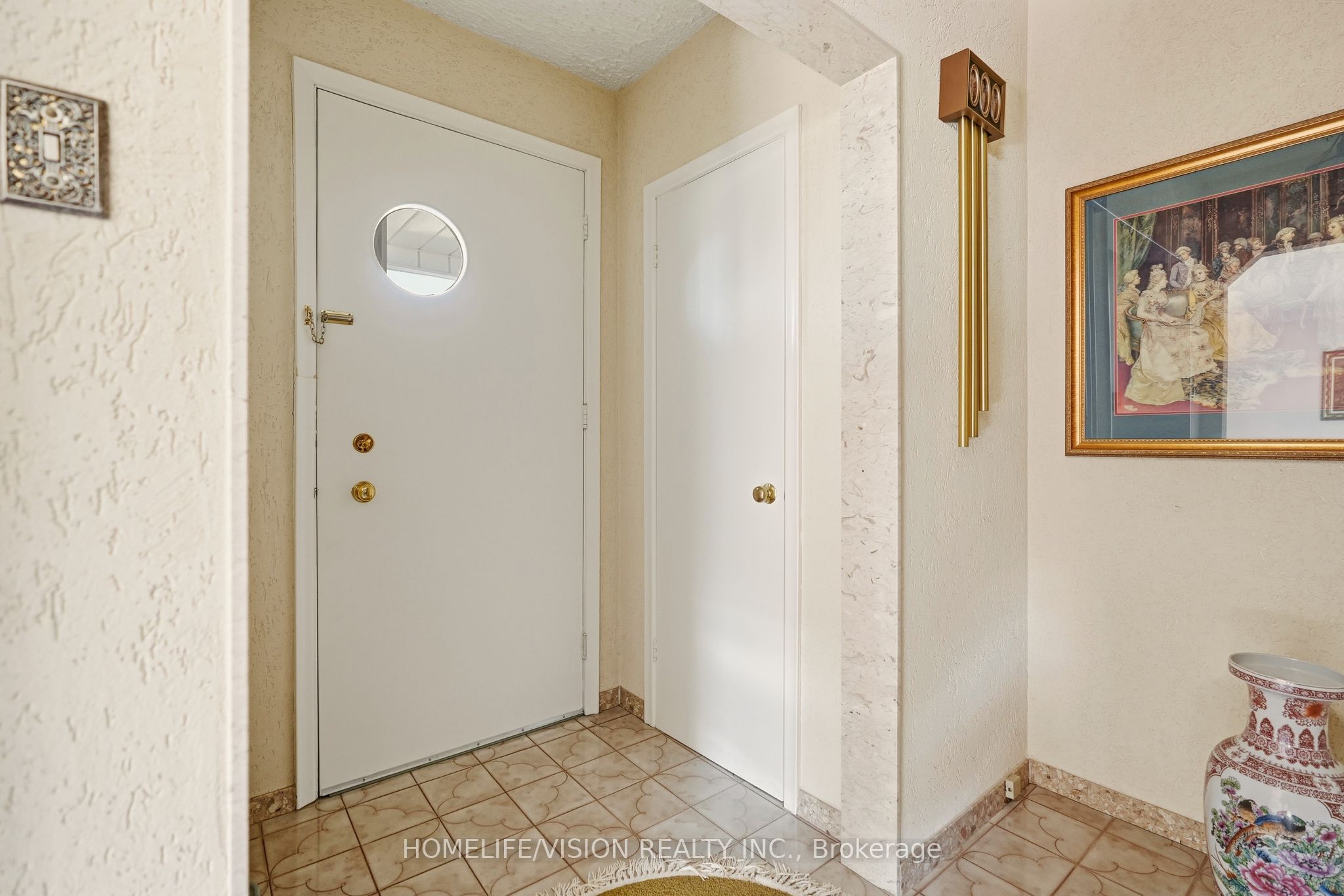 239 Epsom Downs Drive Property Photo 11