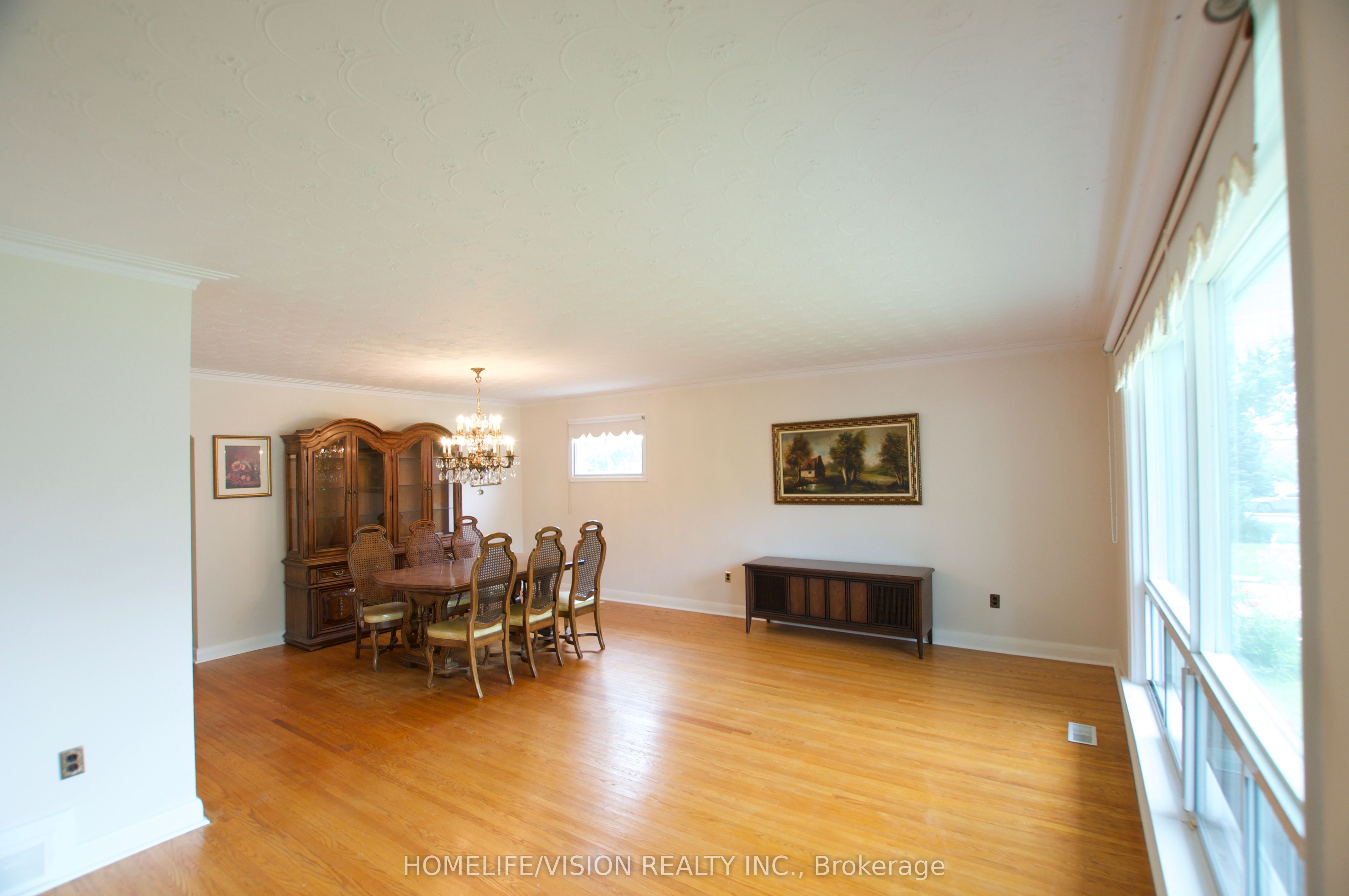239 Epsom Downs Drive Property Photo 12