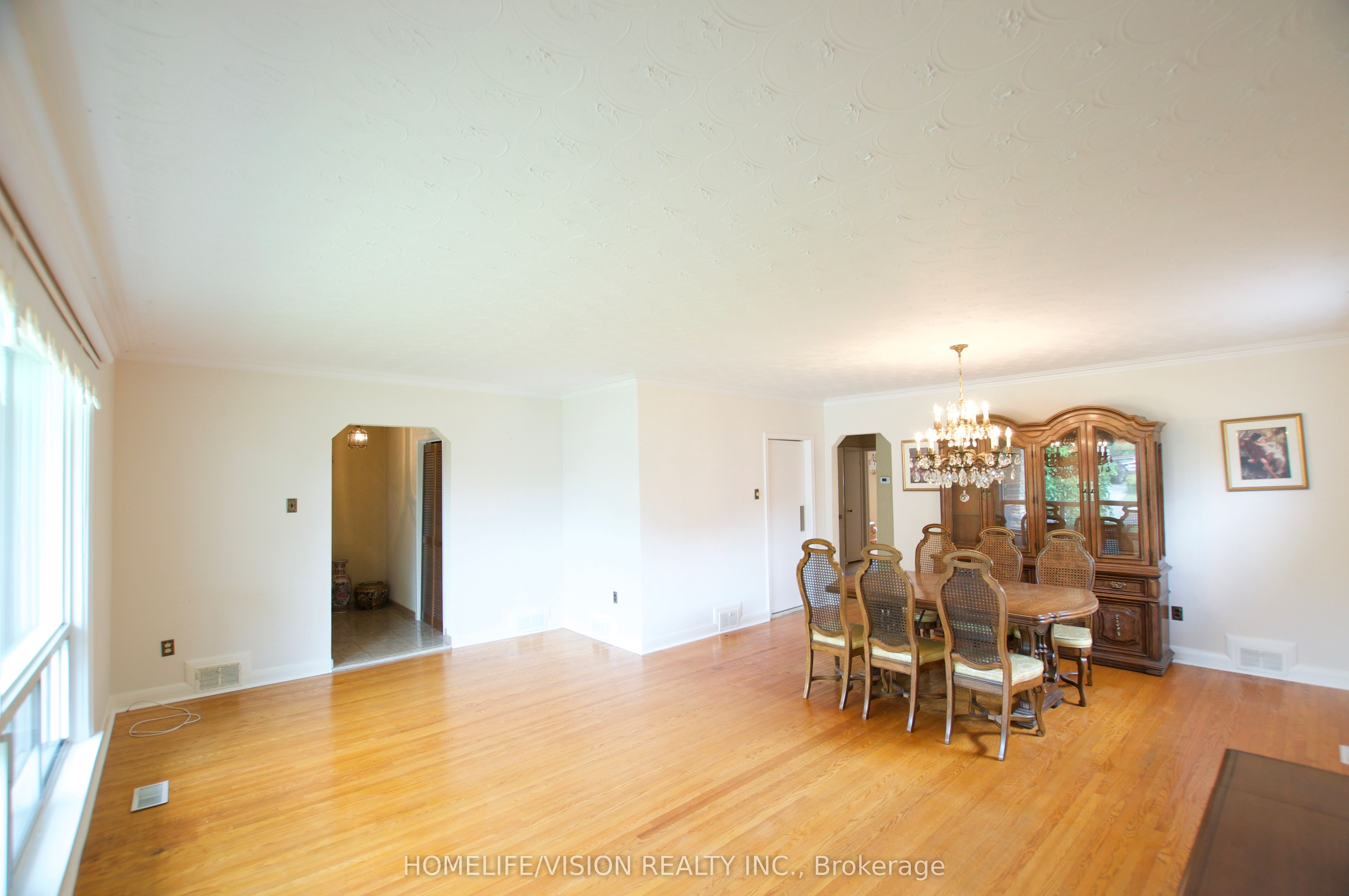 239 Epsom Downs Drive Property Photo 13
