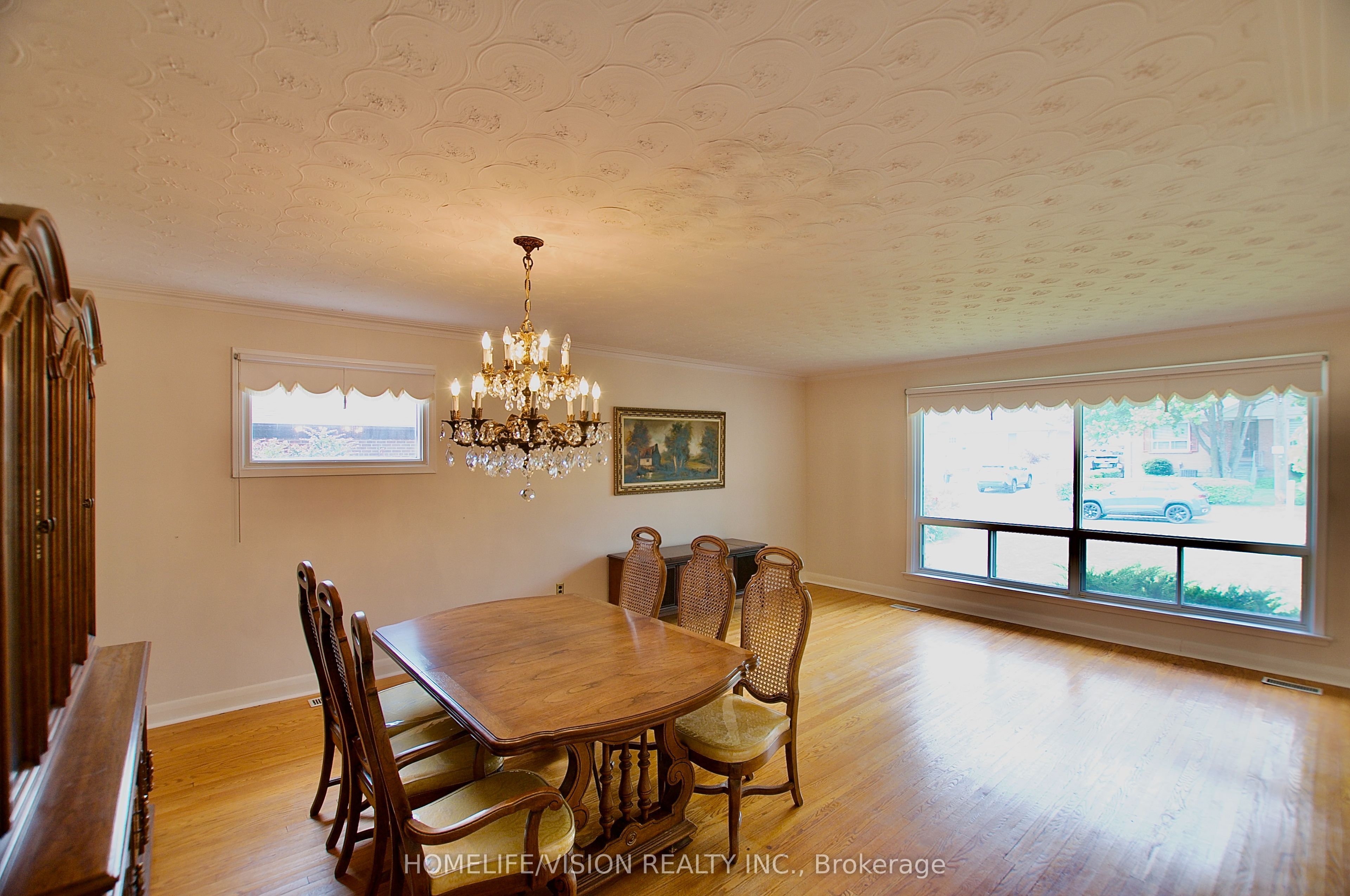 239 Epsom Downs Drive Property Photo 16