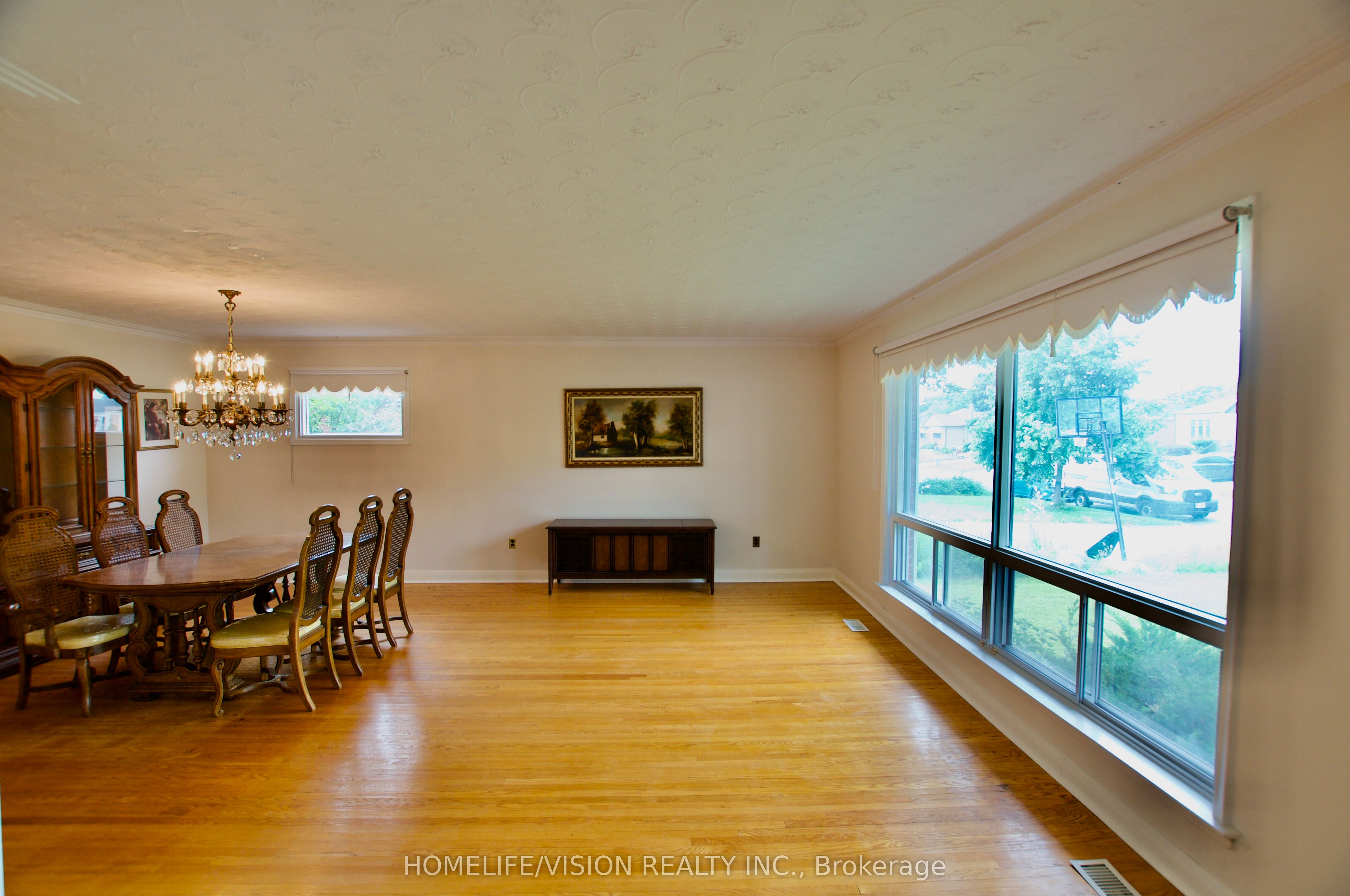 239 Epsom Downs Drive Property Photo 17