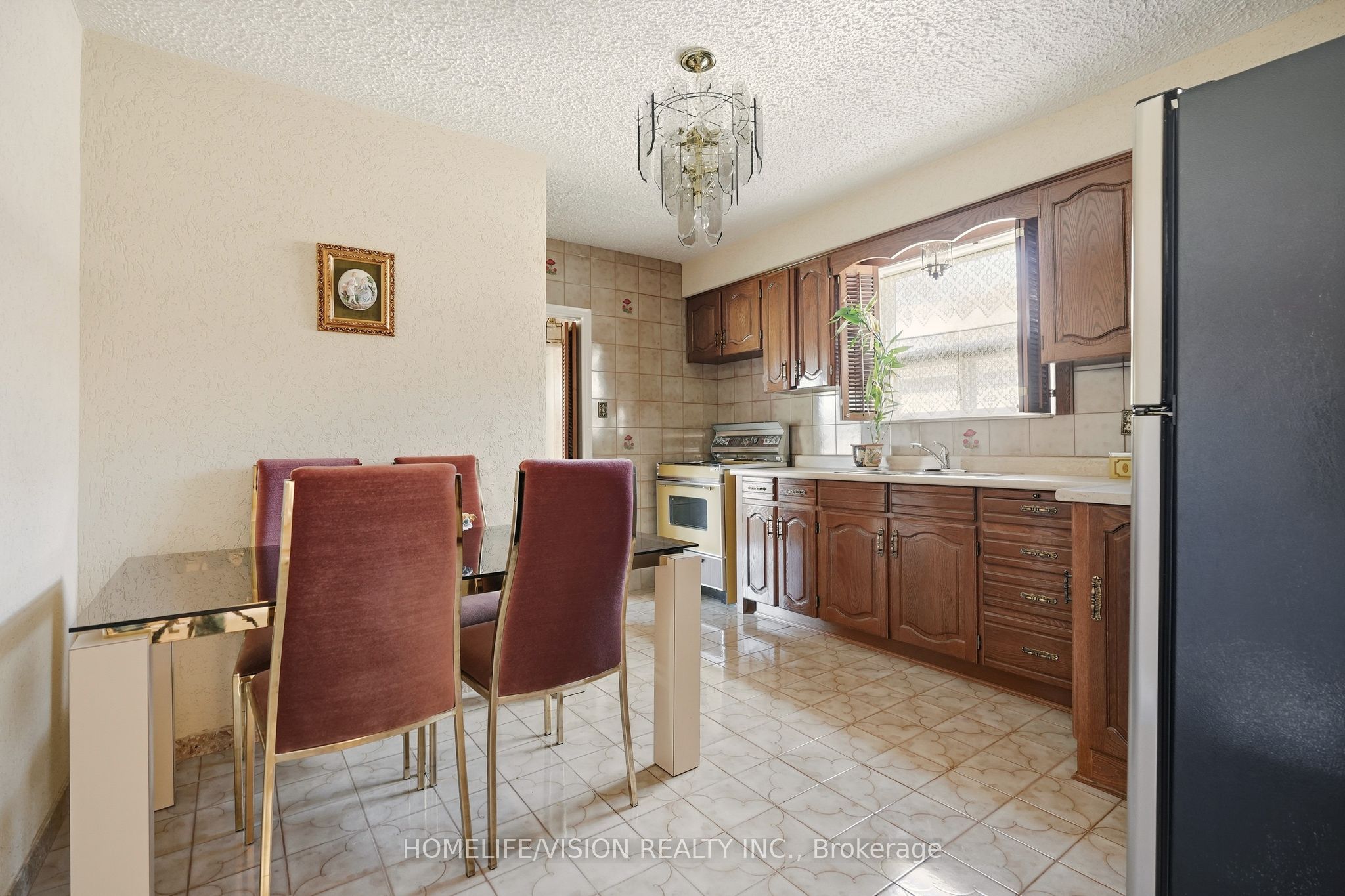 239 Epsom Downs Drive Property Photo 21