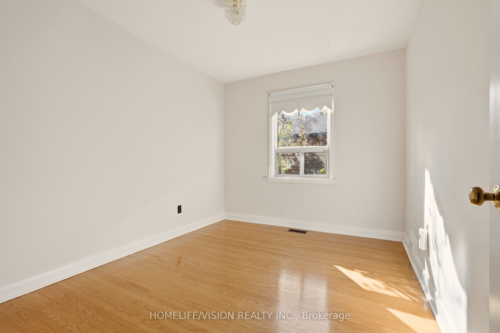 239 Epsom Downs Drive Property Photo 22