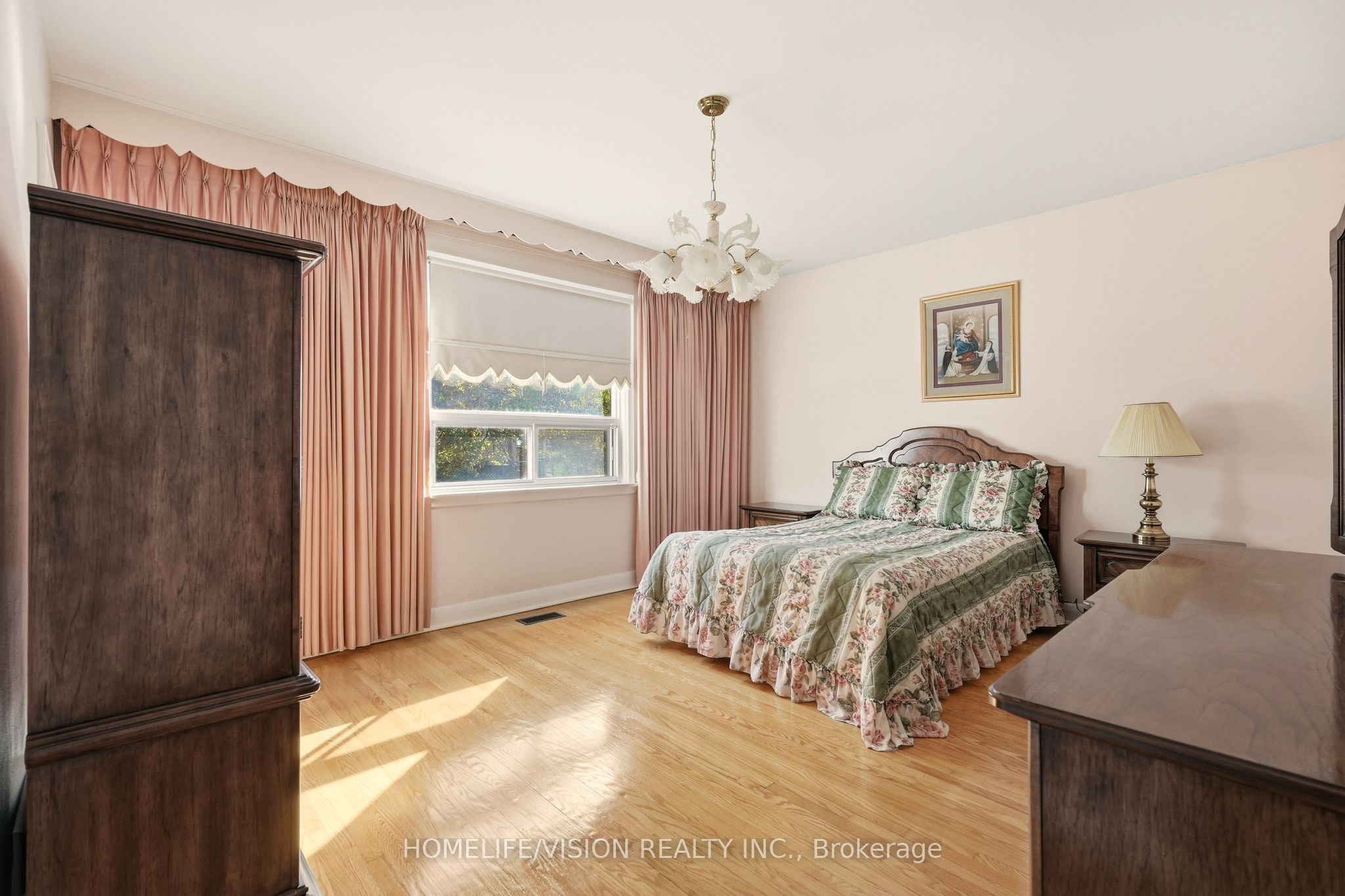239 Epsom Downs Drive Property Photo 24