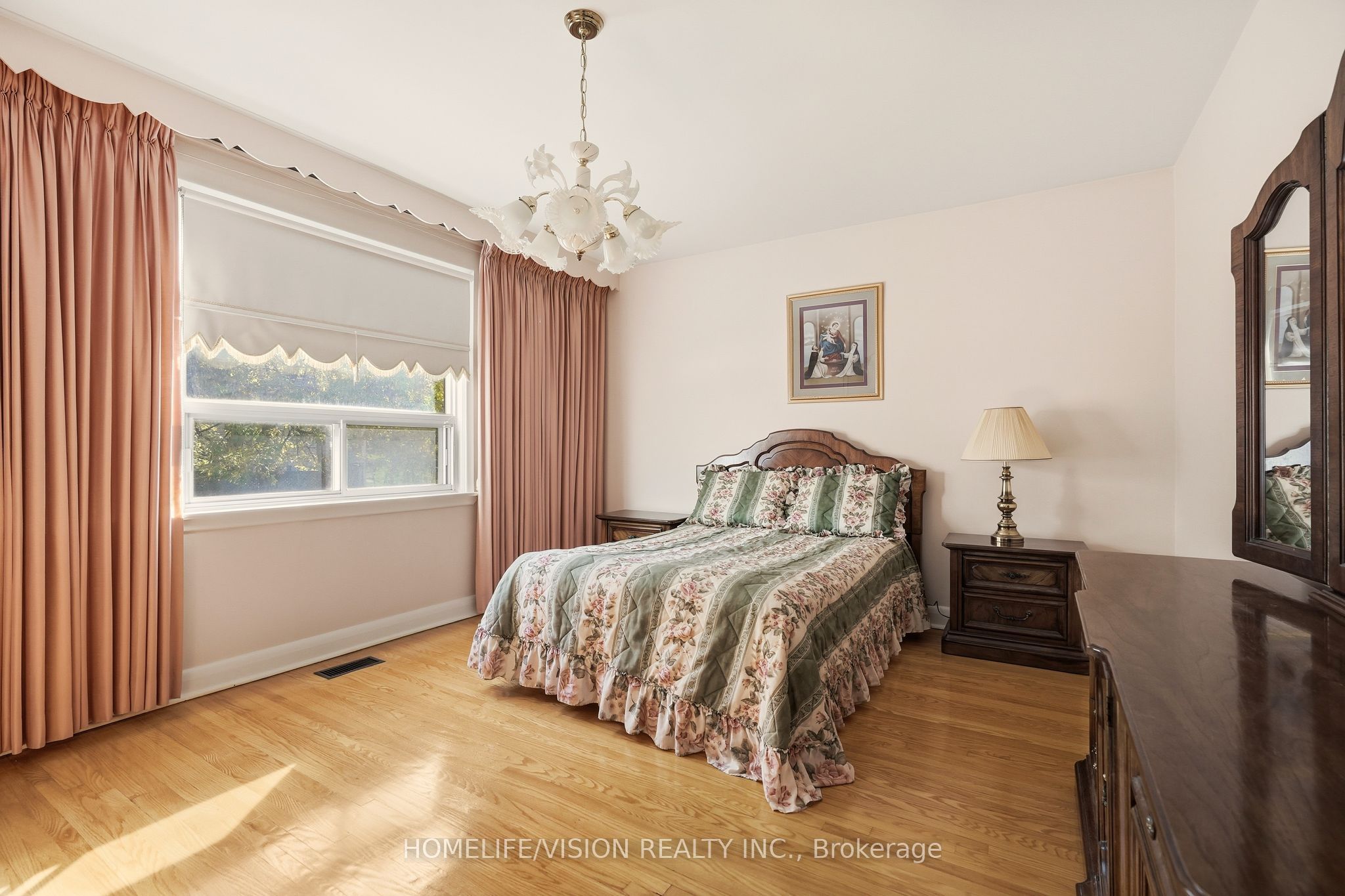 239 Epsom Downs Drive Property Photo 25