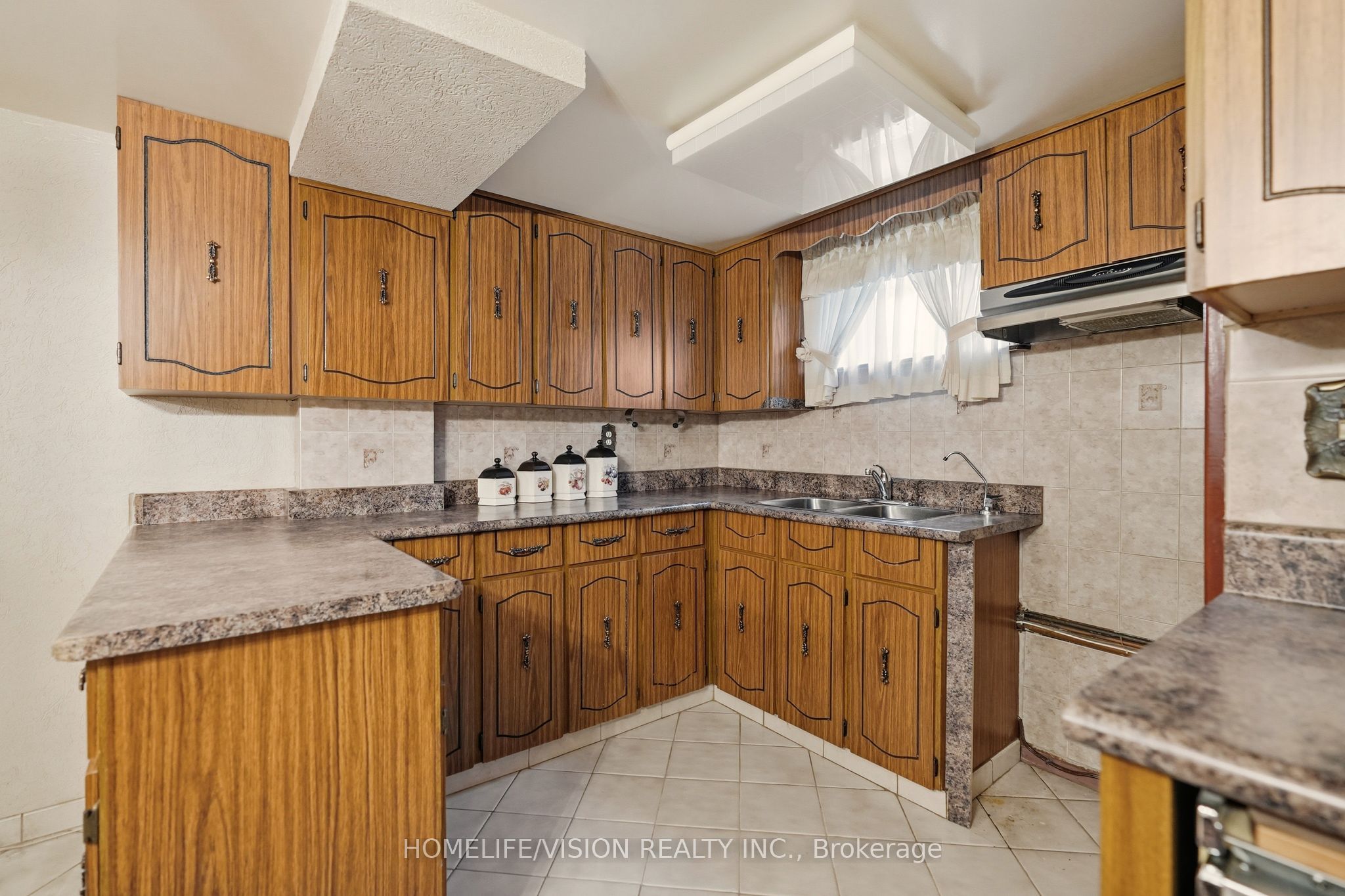 239 Epsom Downs Drive Property Photo 38