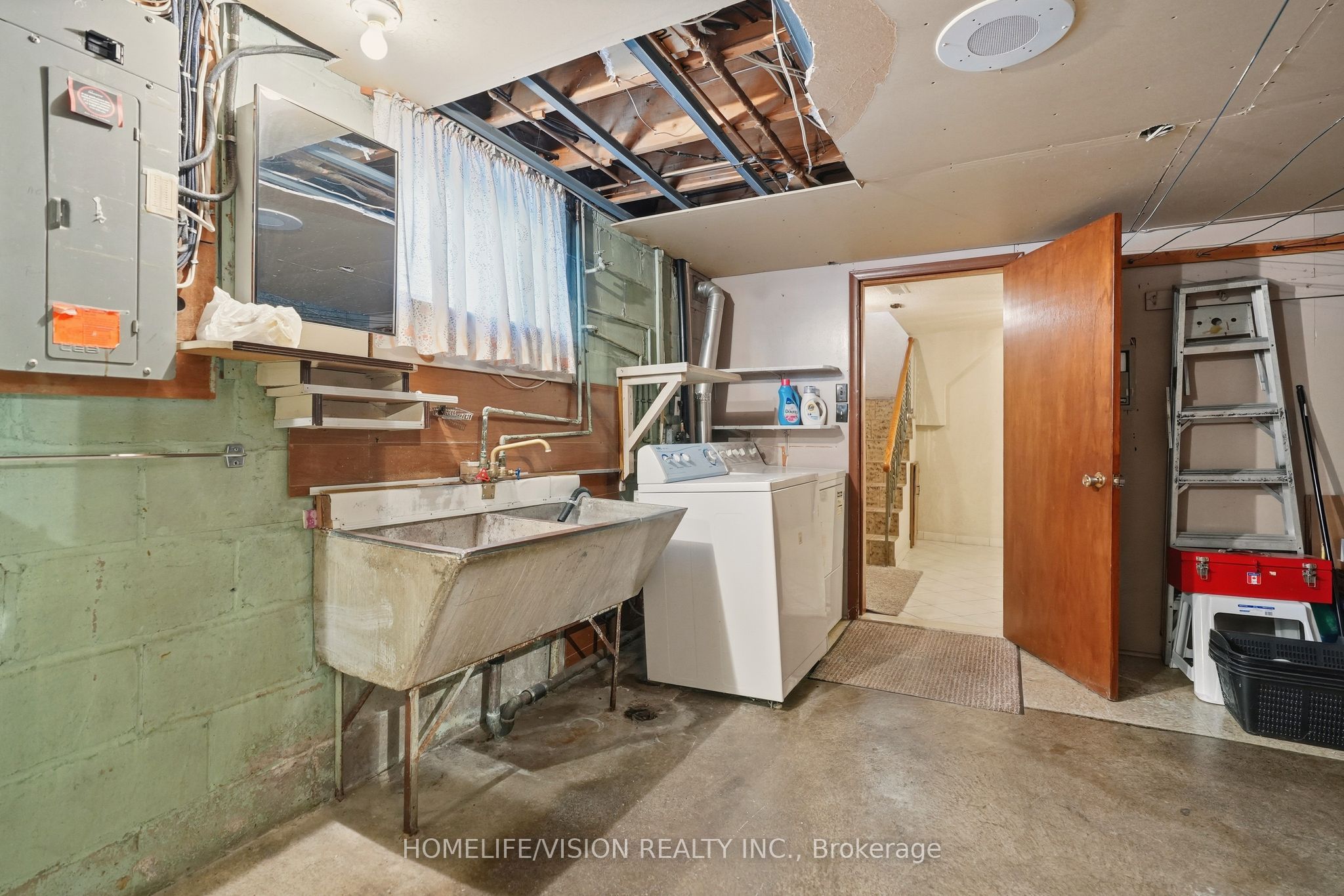 239 Epsom Downs Drive Property Photo 45