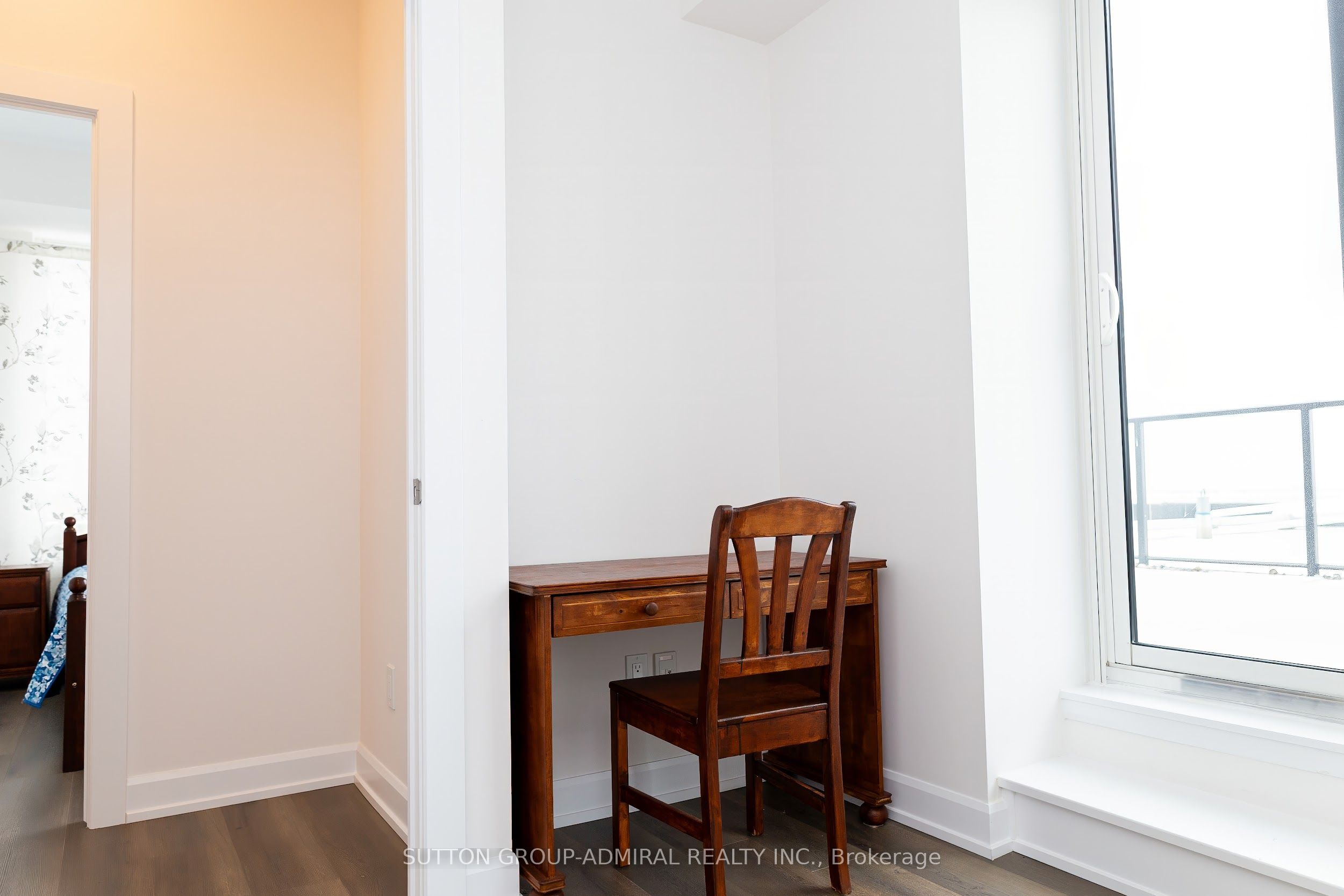 3220 William Coltson Avenue 1307 Property Photo 16