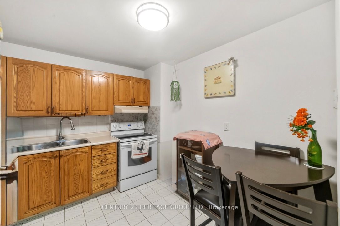 2323 Confederation Parkway 1408 Property Photo 13