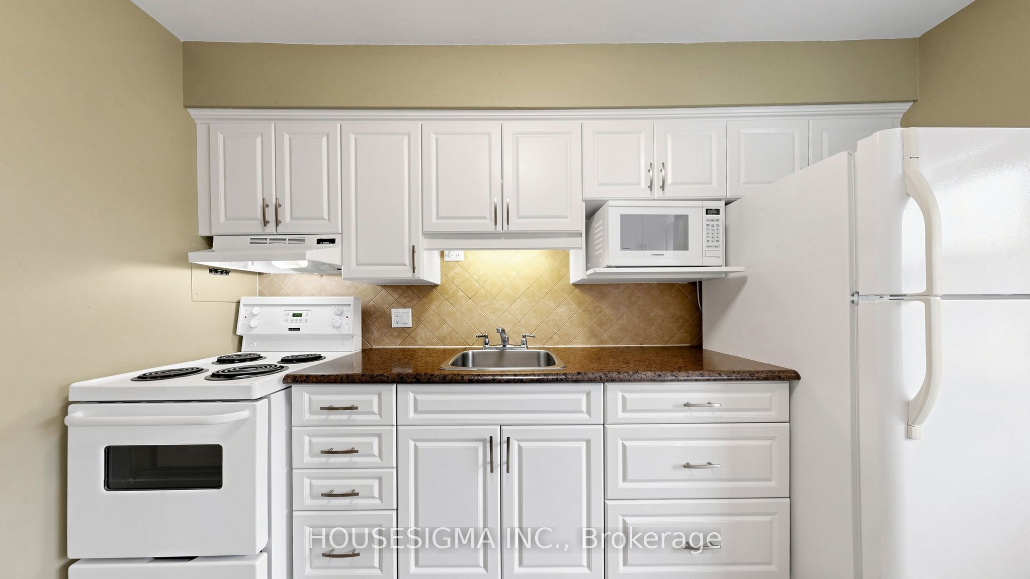 824 Brant Street 9 Property Photo 8