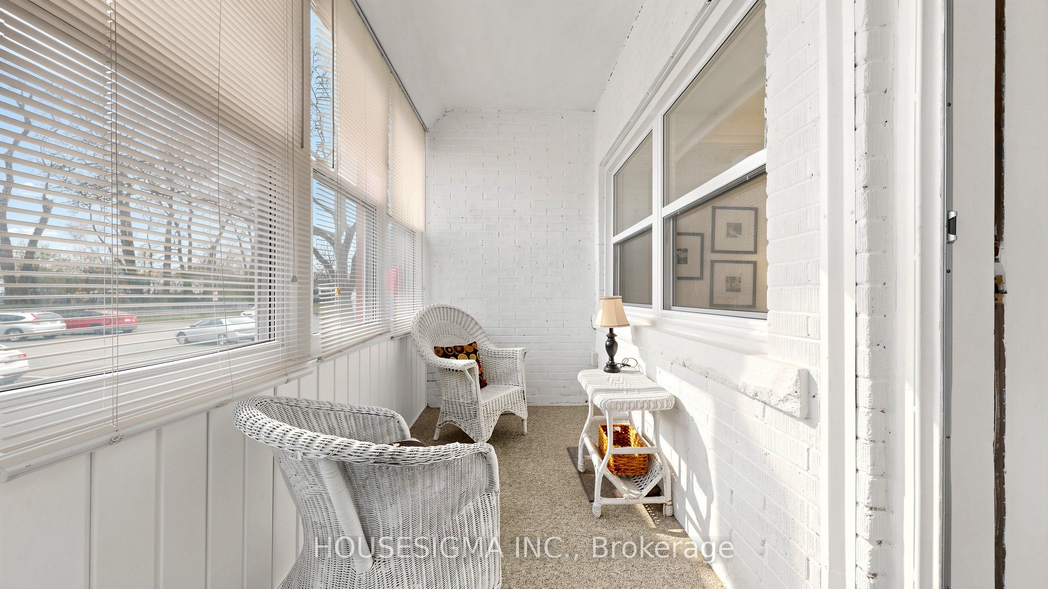 824 Brant Street 9 Property Photo 17