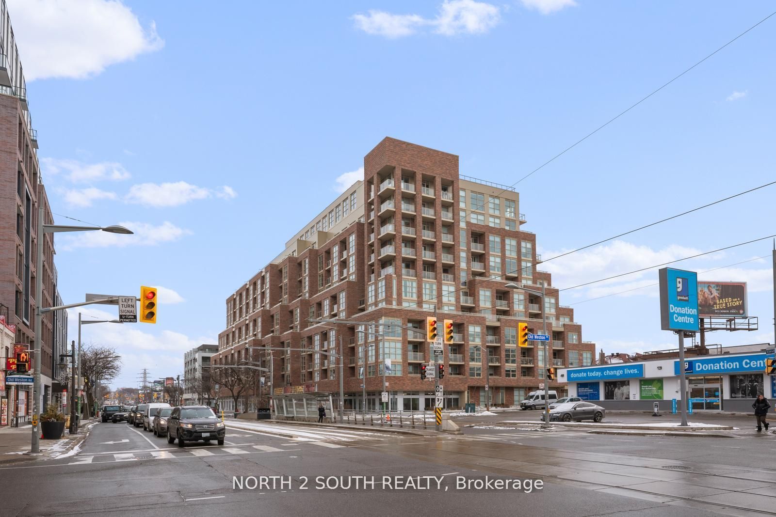 1787 St Clair Avenue W 213 Property Photo 2