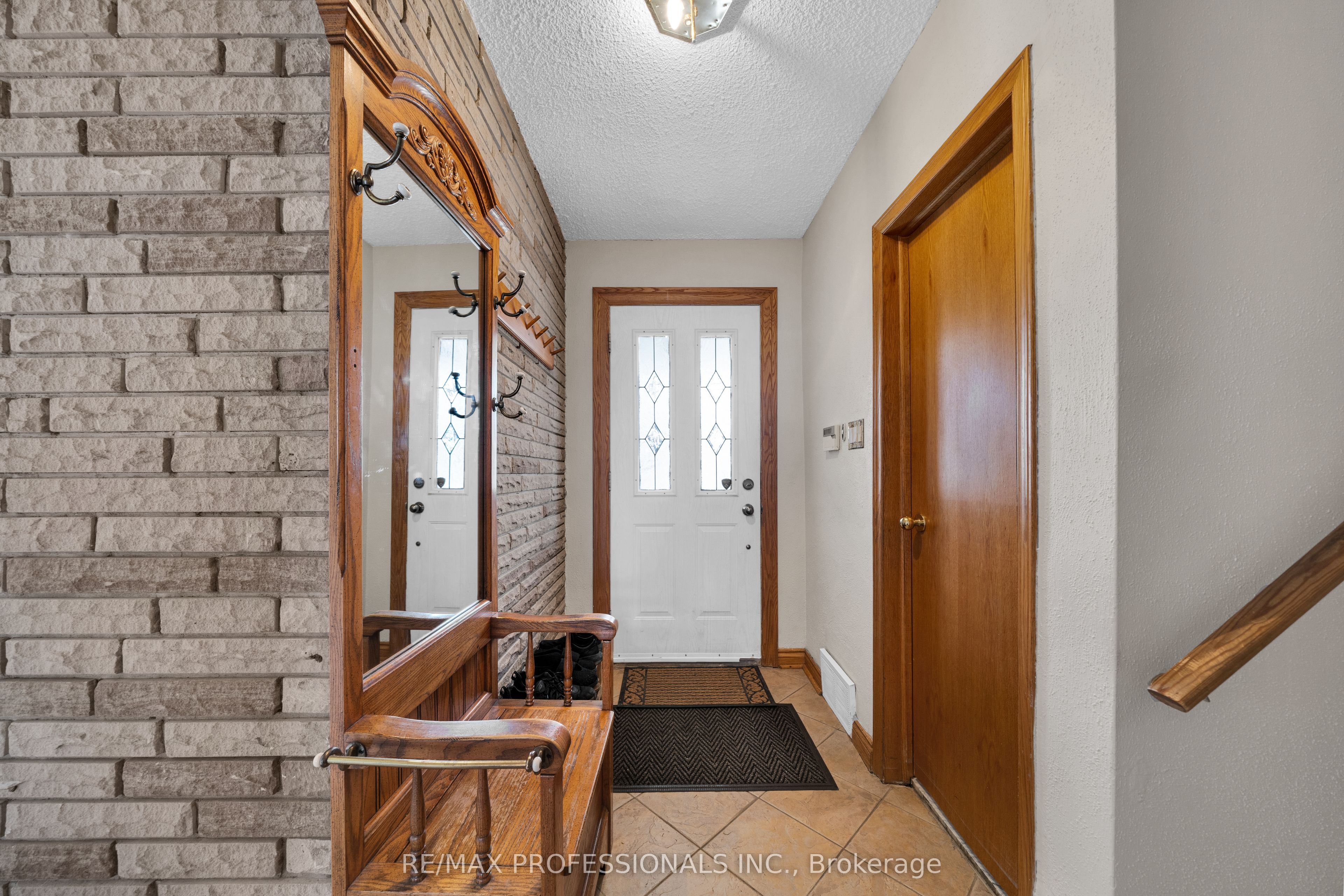 508 Vanessa Crescent Property Photo 5