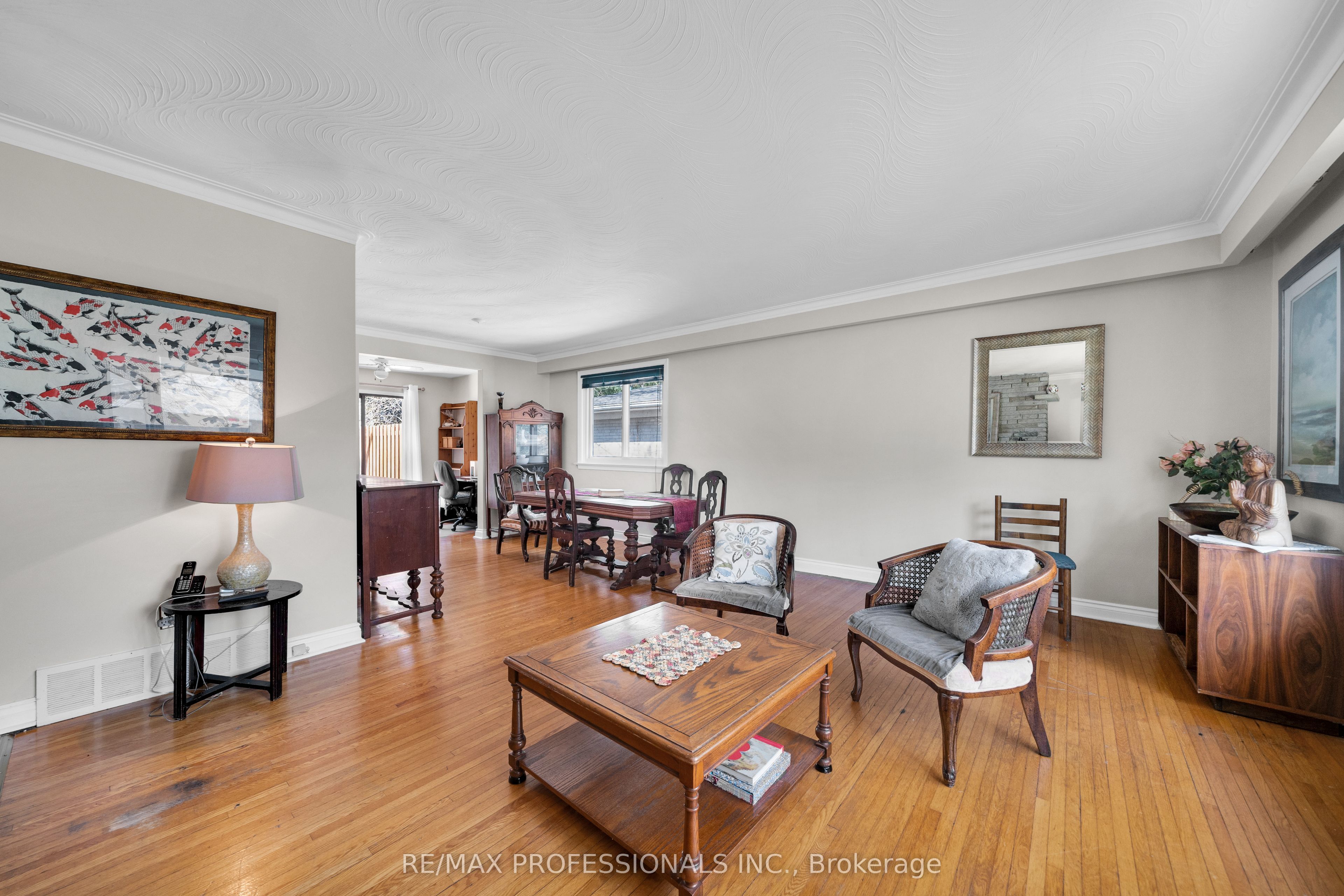 508 Vanessa Crescent Property Photo 7