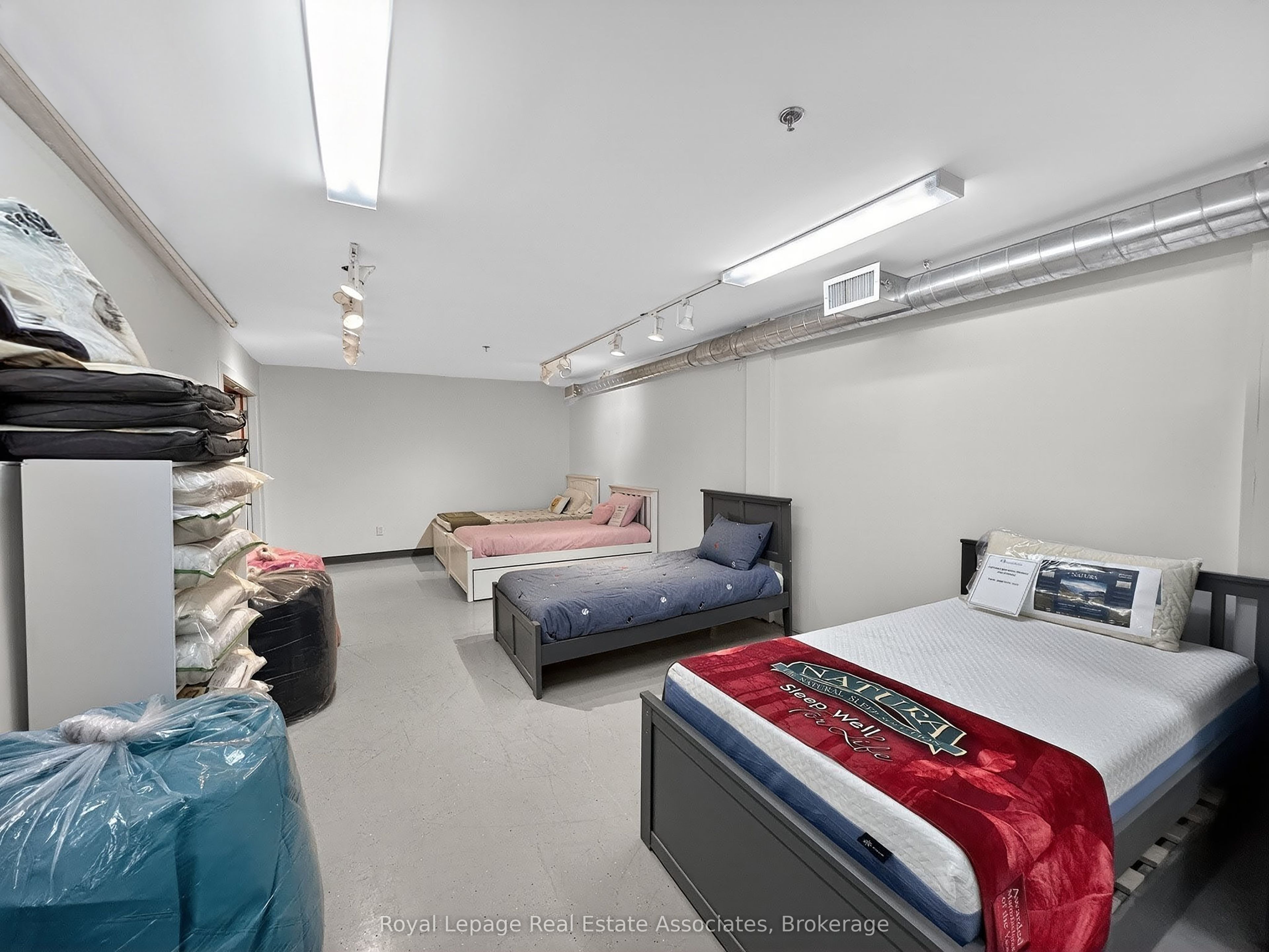 136 Tycos Drive Unit 4 Property Photo 13