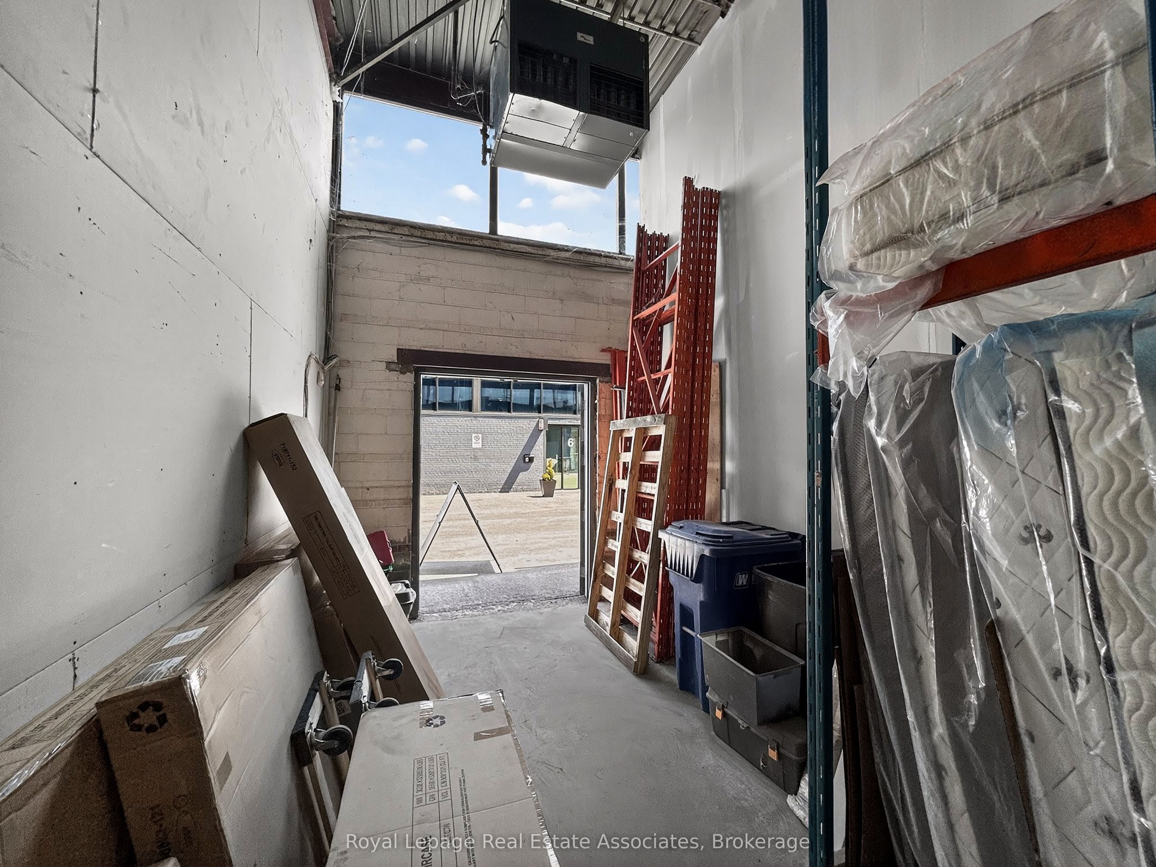 136 Tycos Drive Unit 4 Property Photo 17