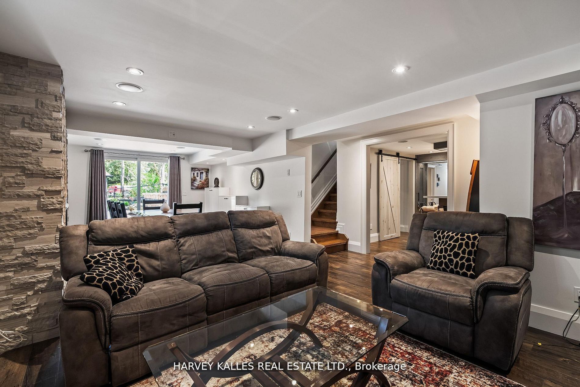 1268 Cermel Drive W Property Photo 27