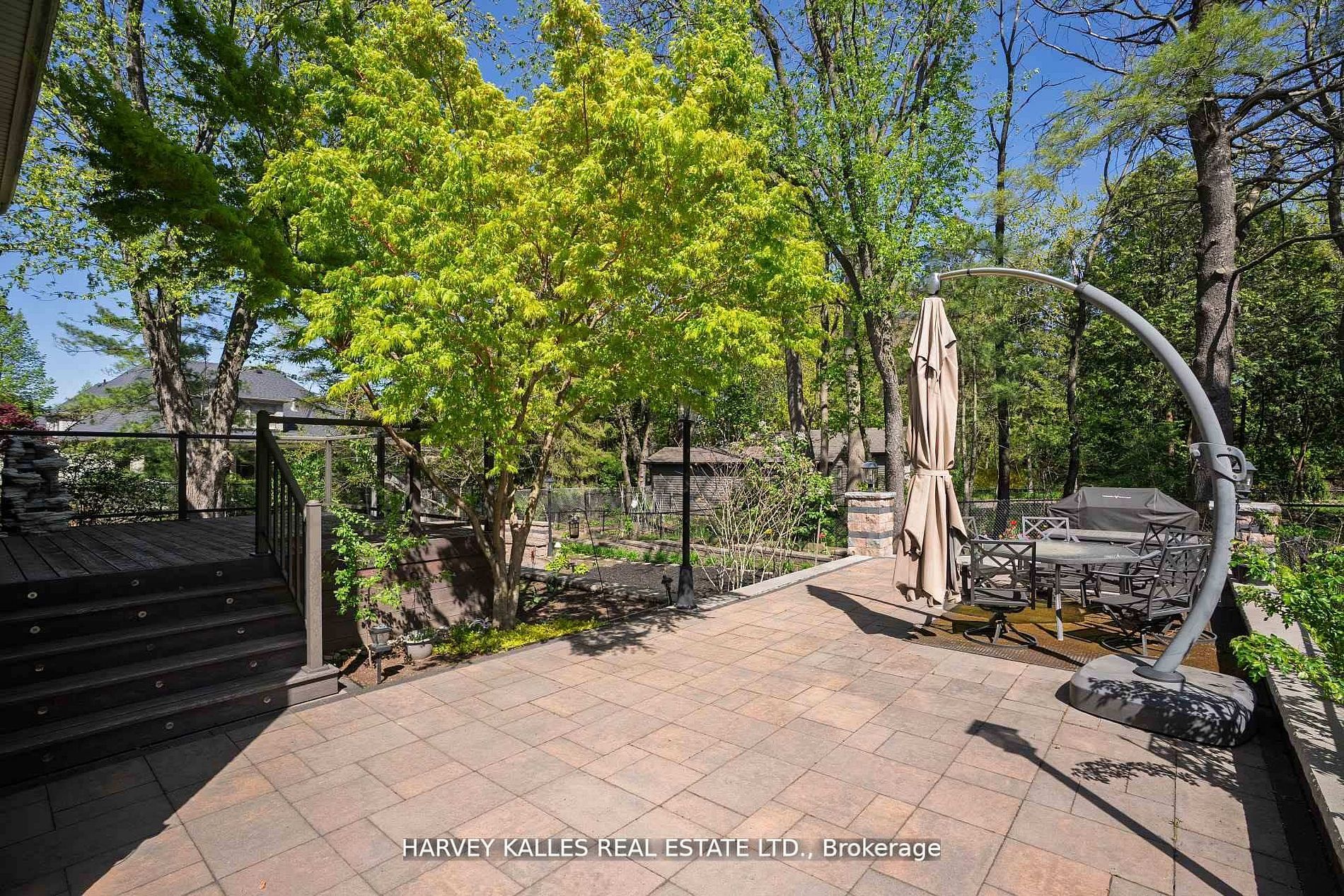 1268 Cermel Drive W Property Photo 35