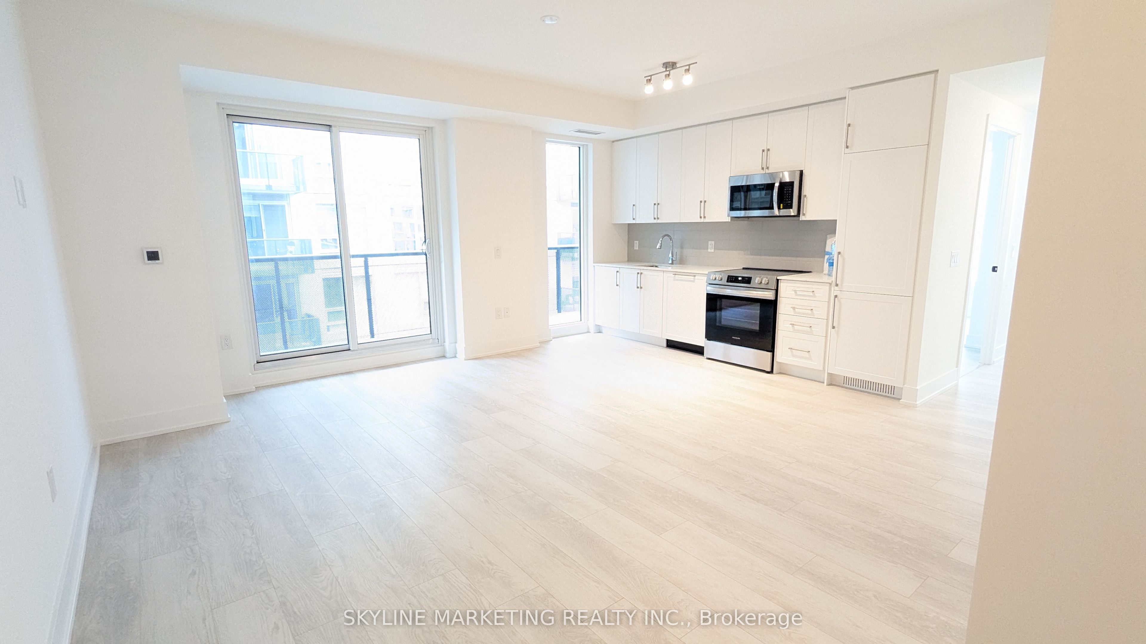 2450 Old Bronte Road 504 Property Photo 1