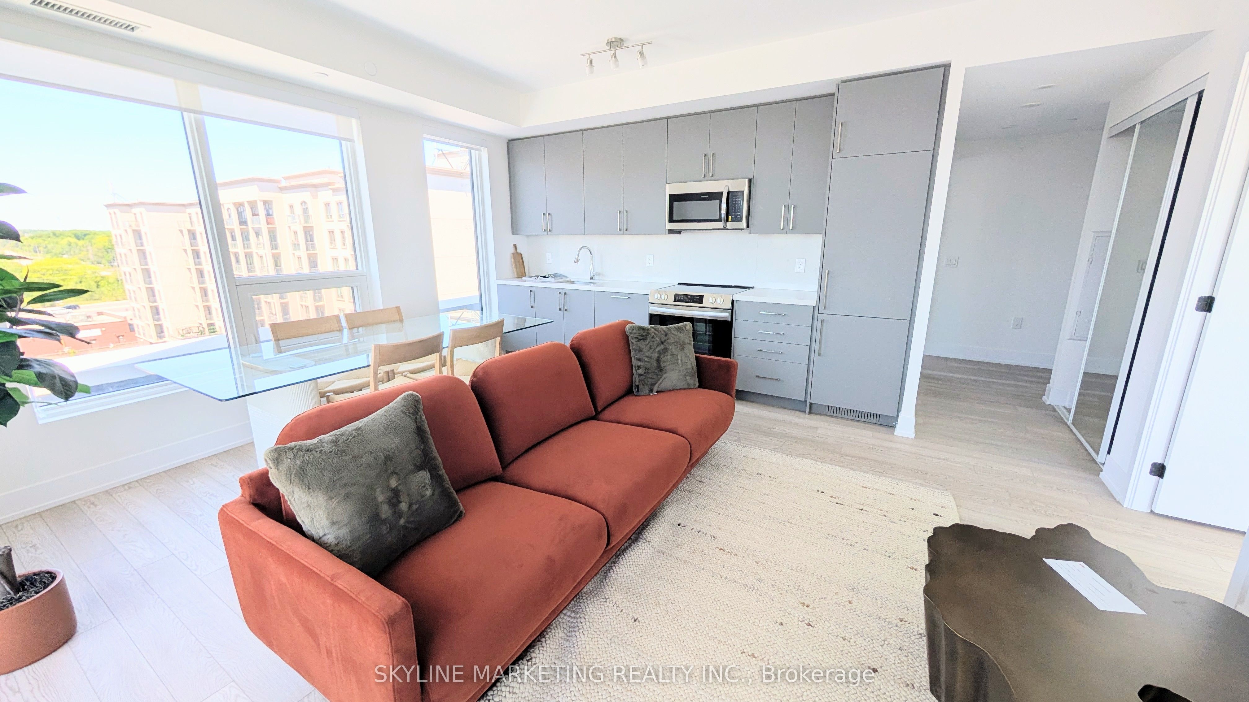 2450 Old Bronte Road 733 Property Photo 2