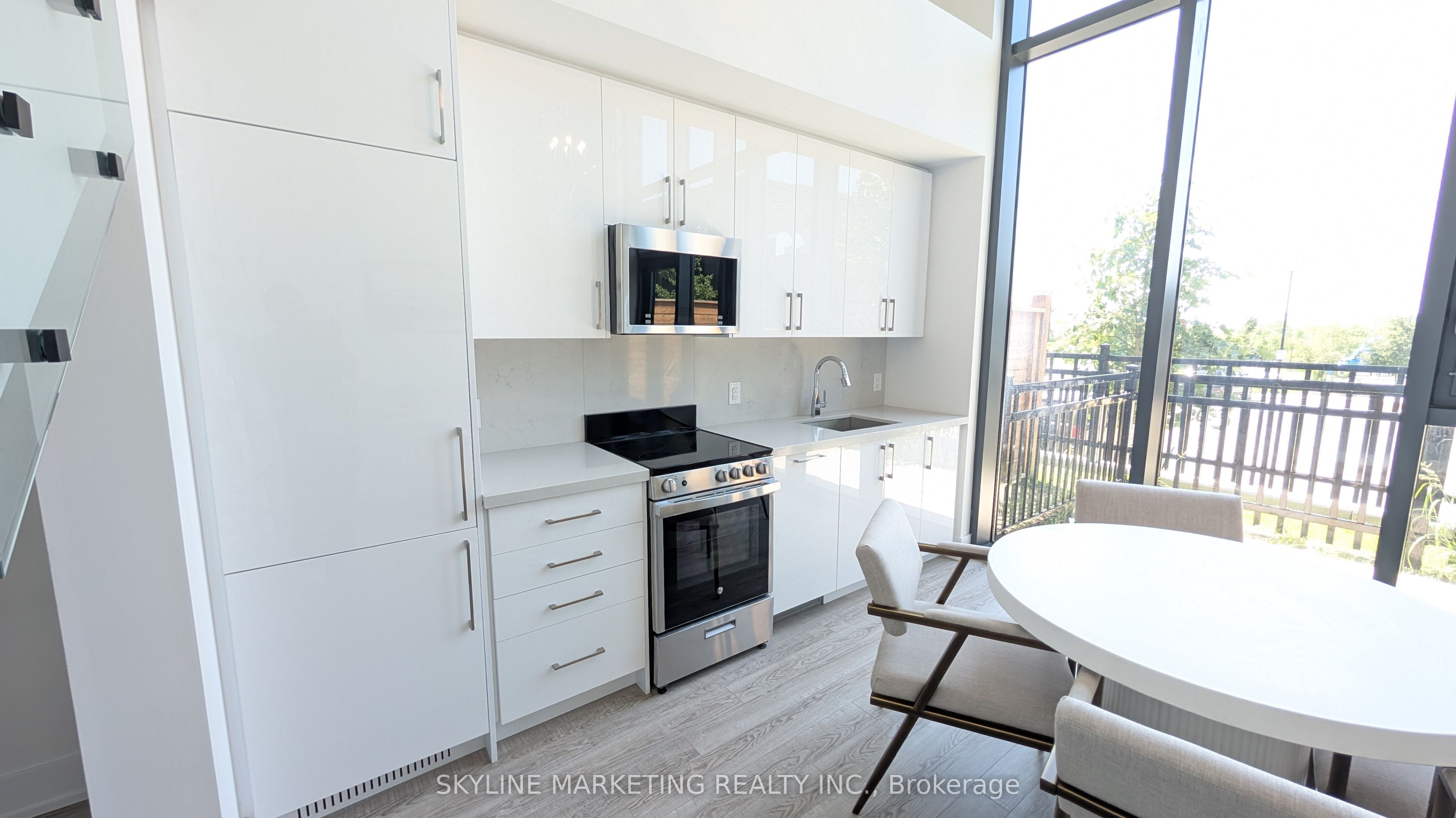 2450 Old Bronte Road 102 Property Photo 7