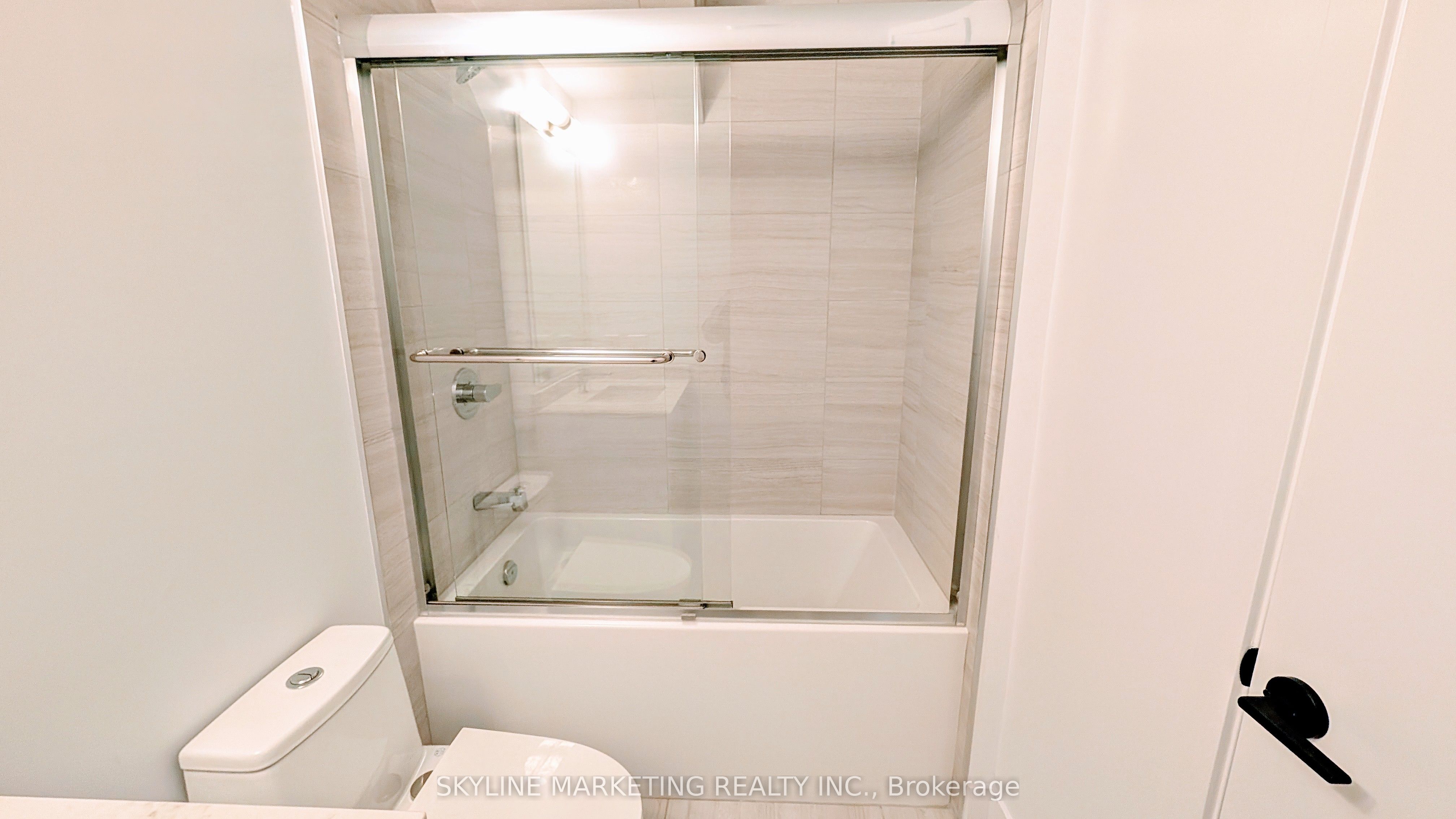 2450 Old Bronte Road 102 Property Photo 12