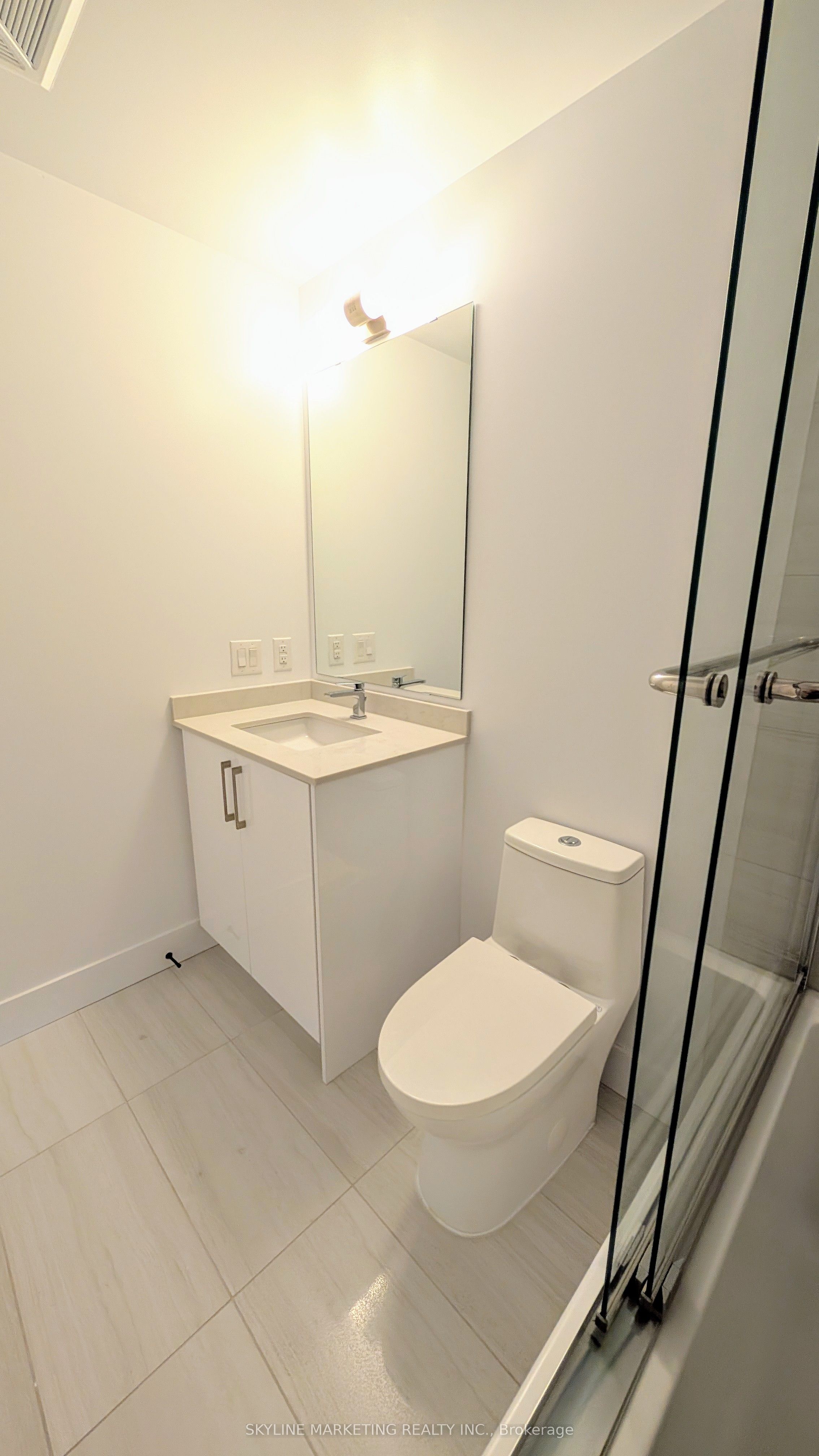 2450 Old Bronte Road 102 Property Photo 13