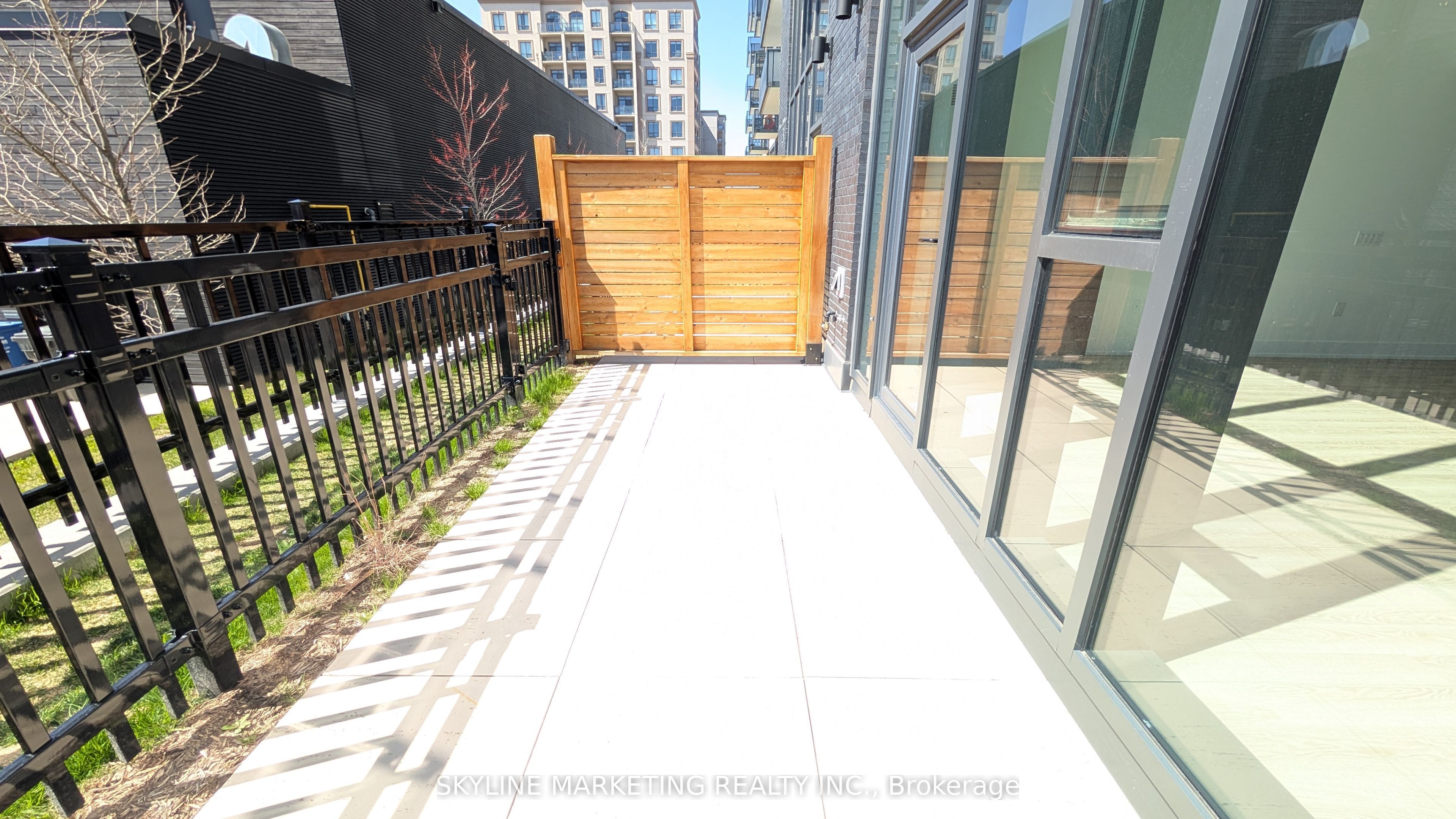 2450 Old Bronte Road 102 Property Photo 16