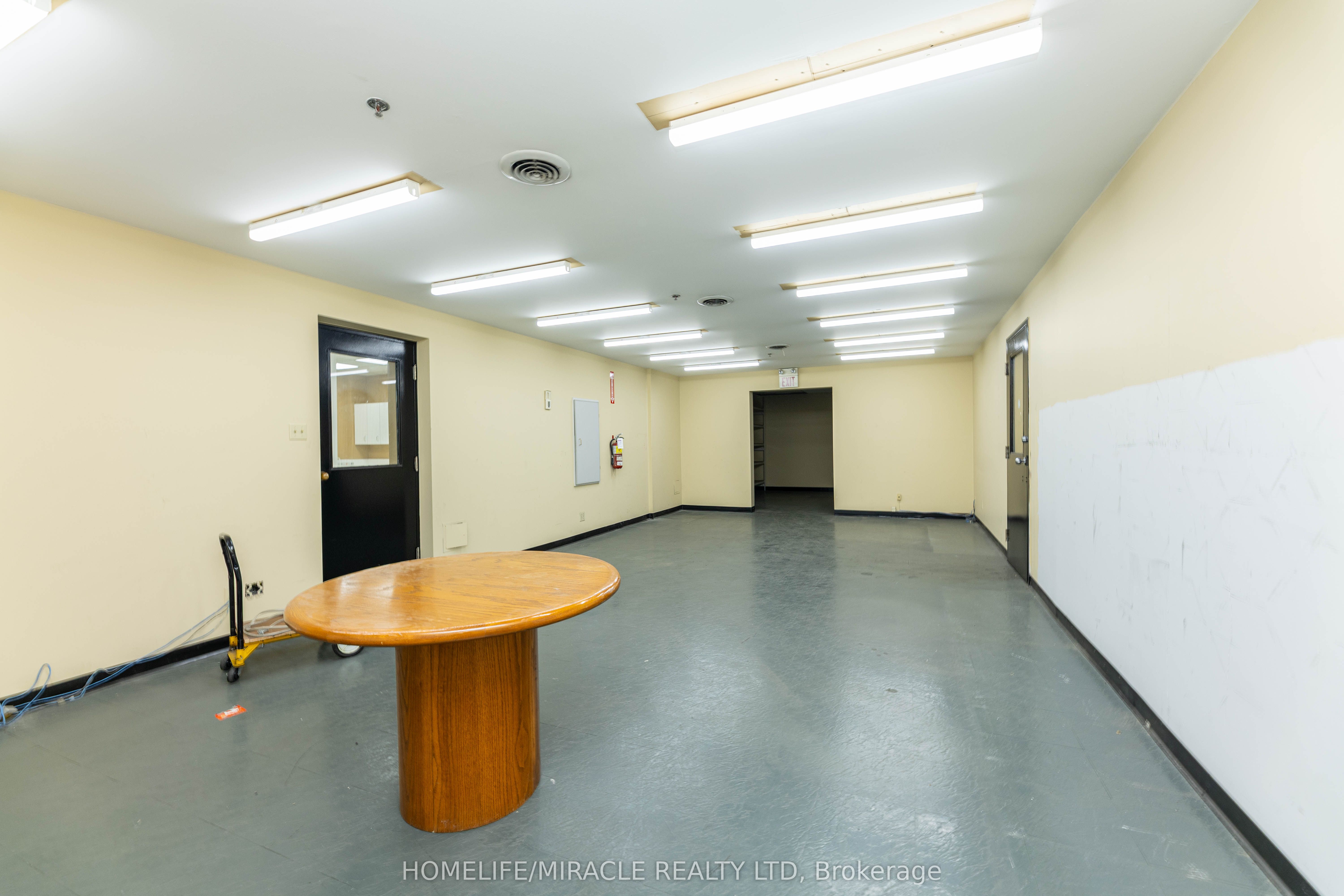 11 Automatic Road E Property Photo 20