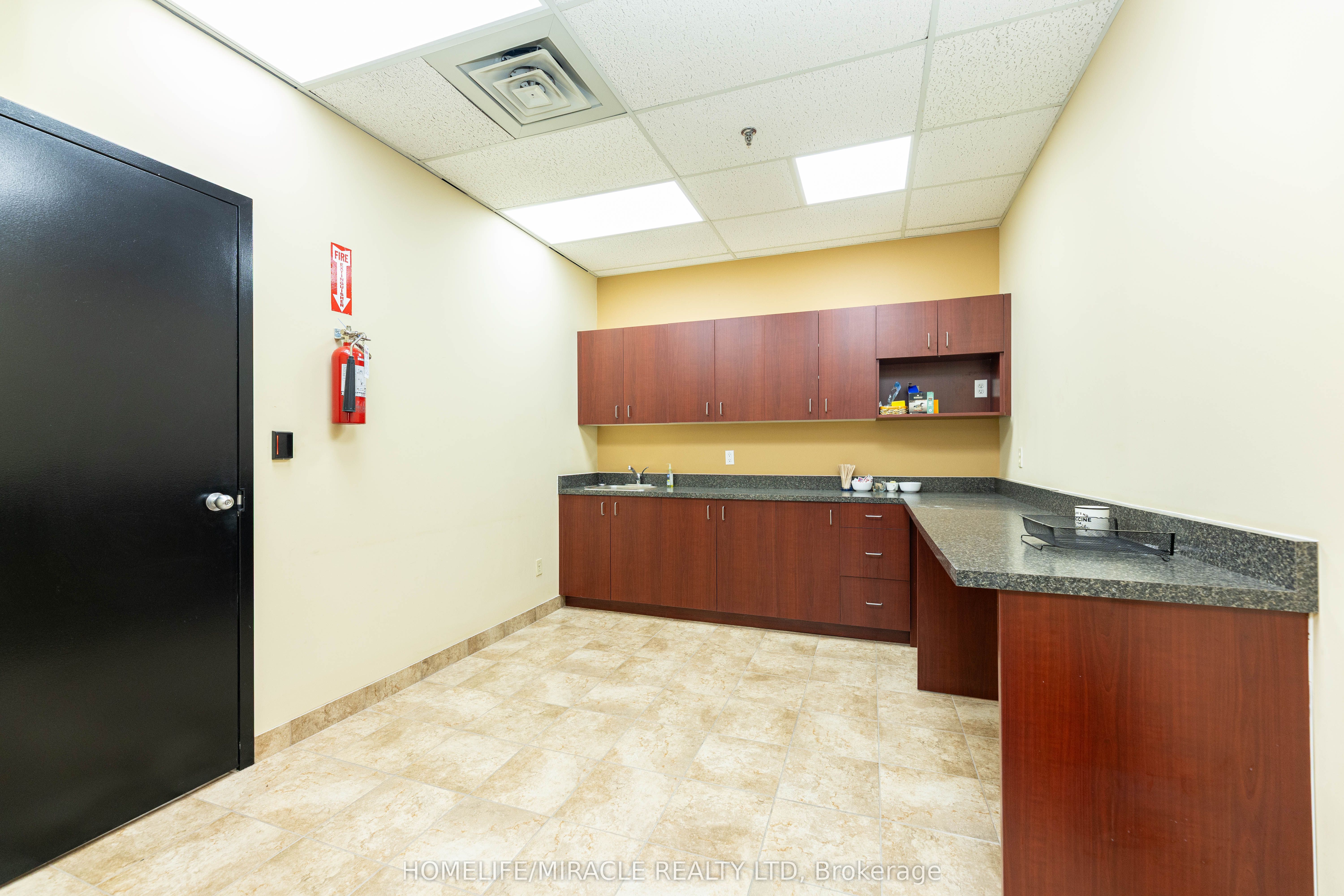 11 Automatic Road E Property Photo 36