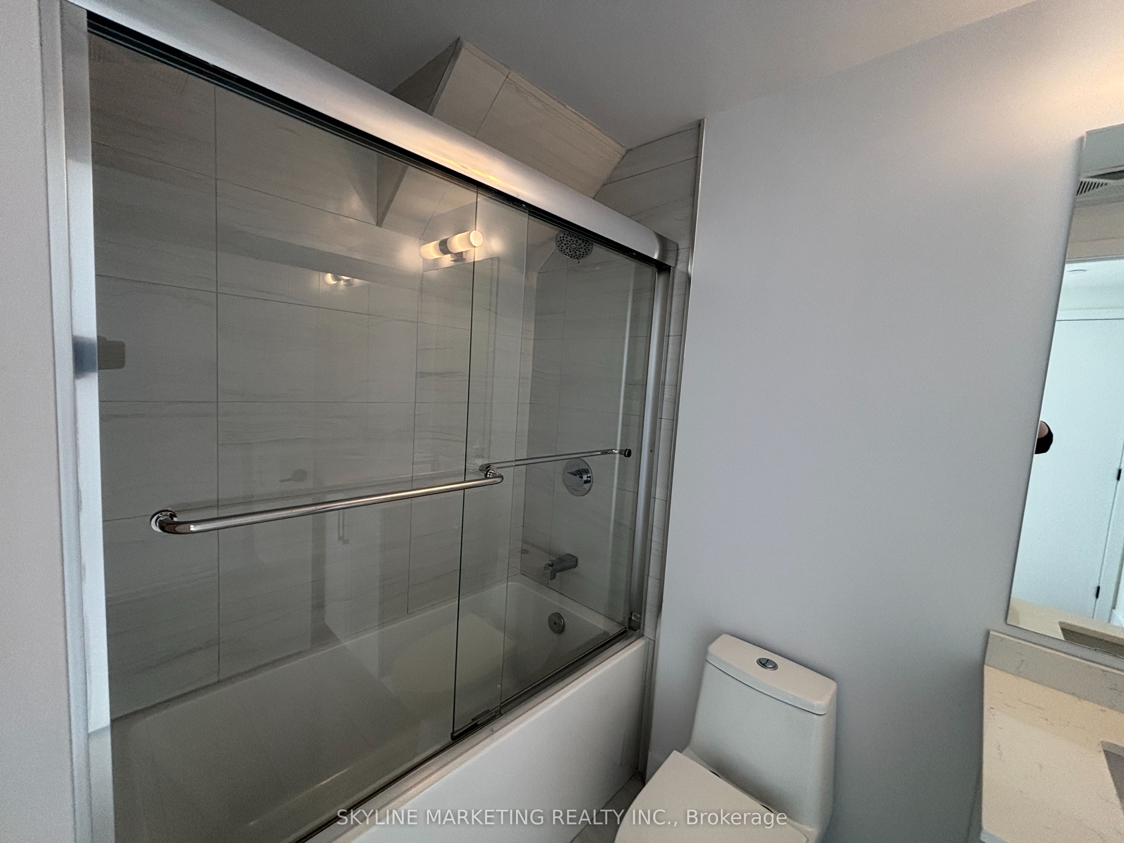 2450 Old Bronte Road 103 Property Photo 4