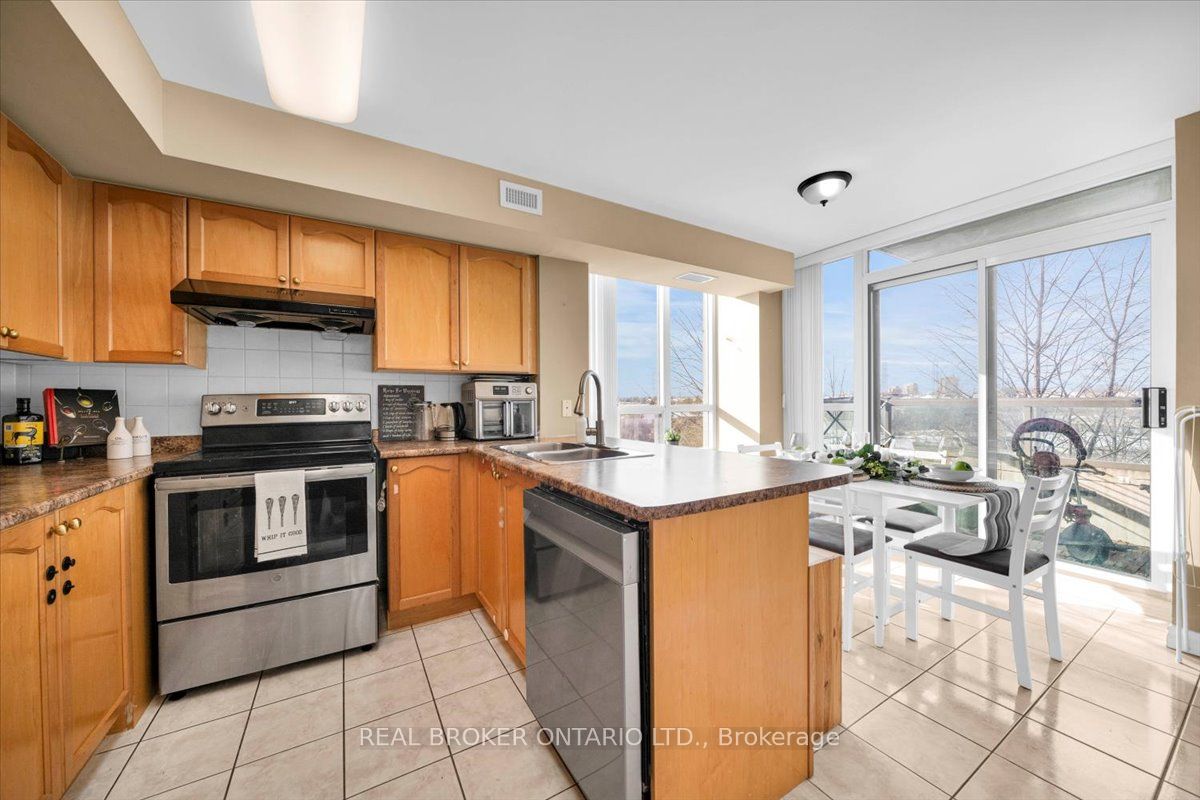 335 Rathburn Road W 312 Property Photo 18