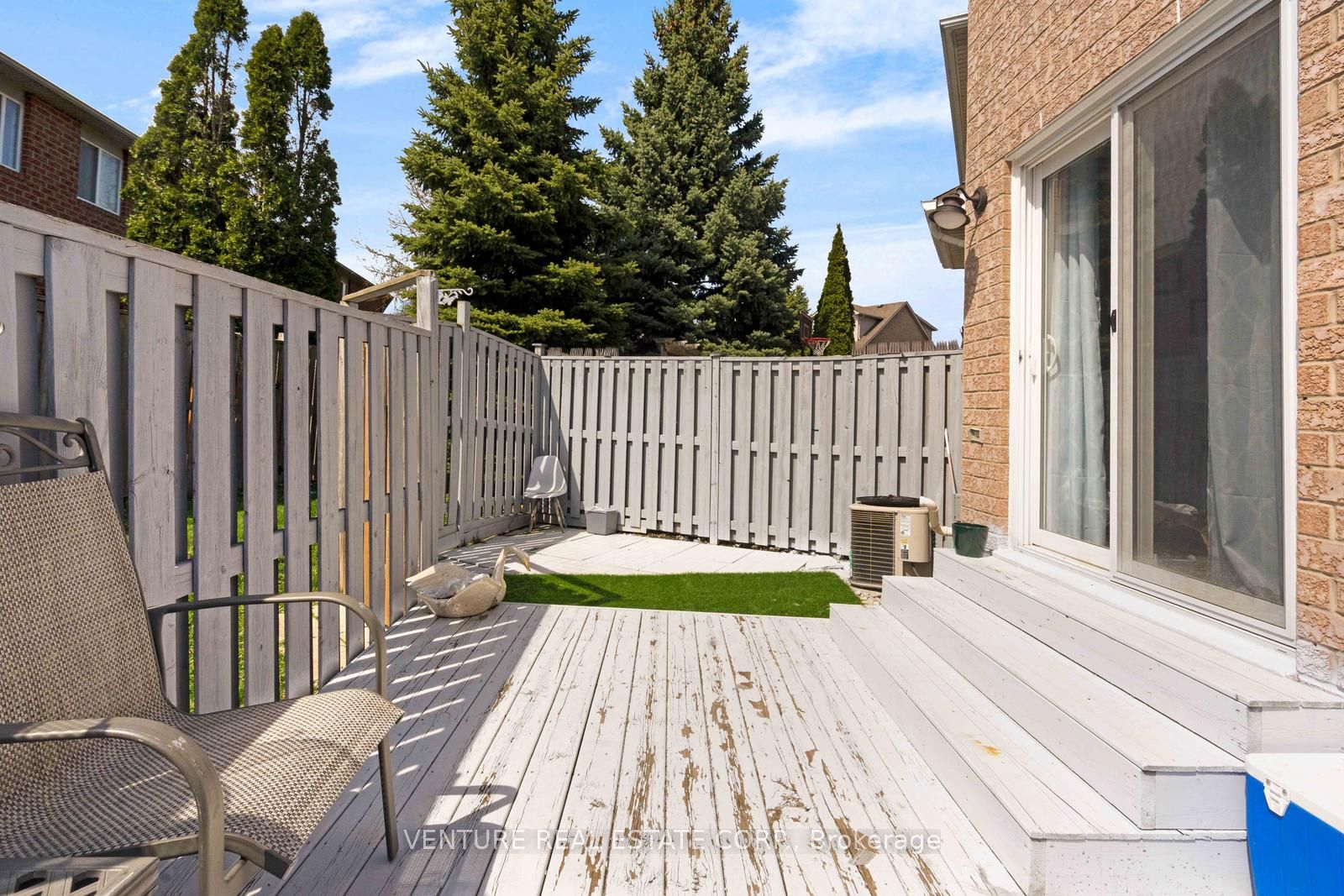 19 Spadina Road Property Photo 22