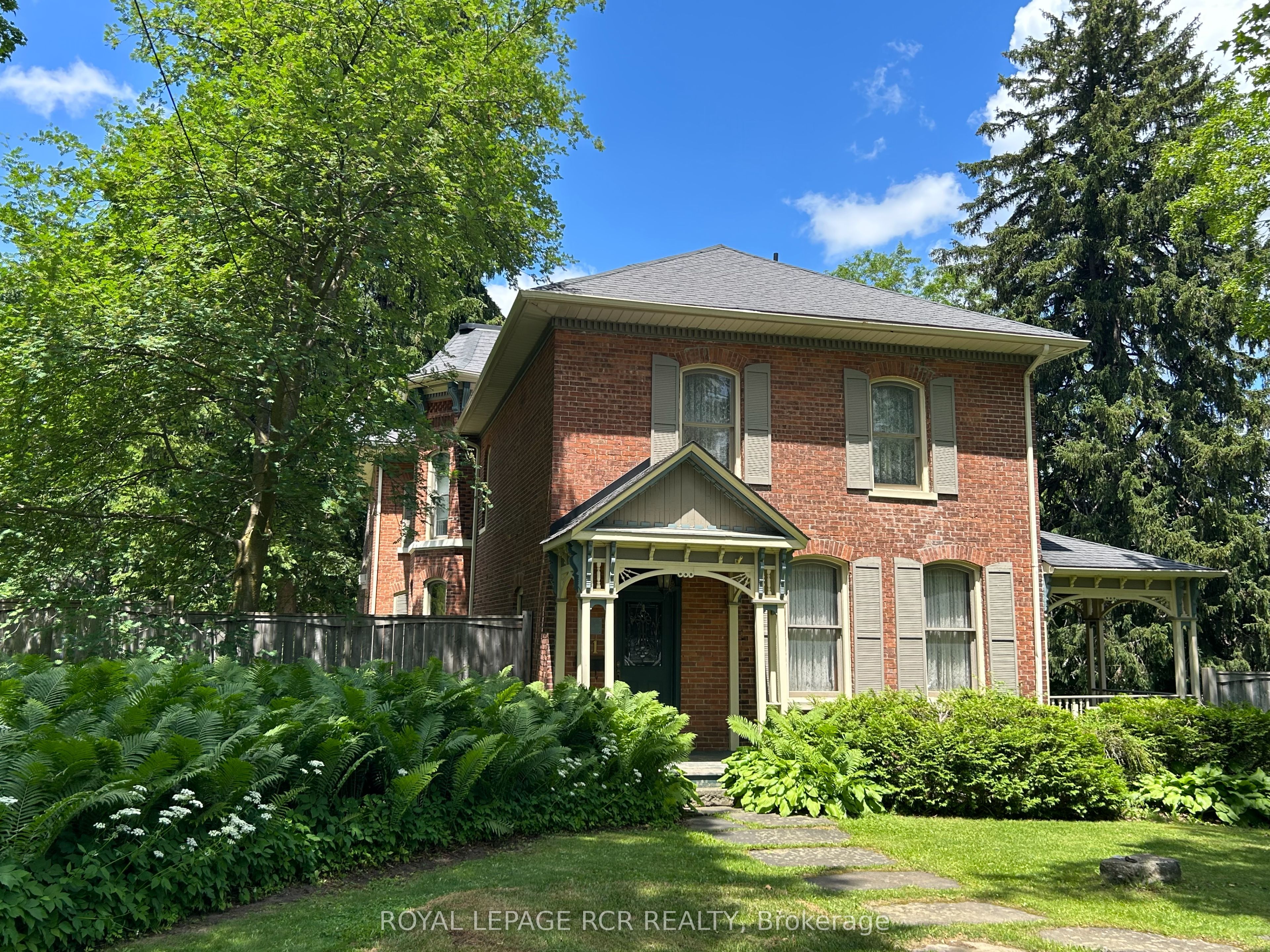 11 Third Avenue Property Photo 3