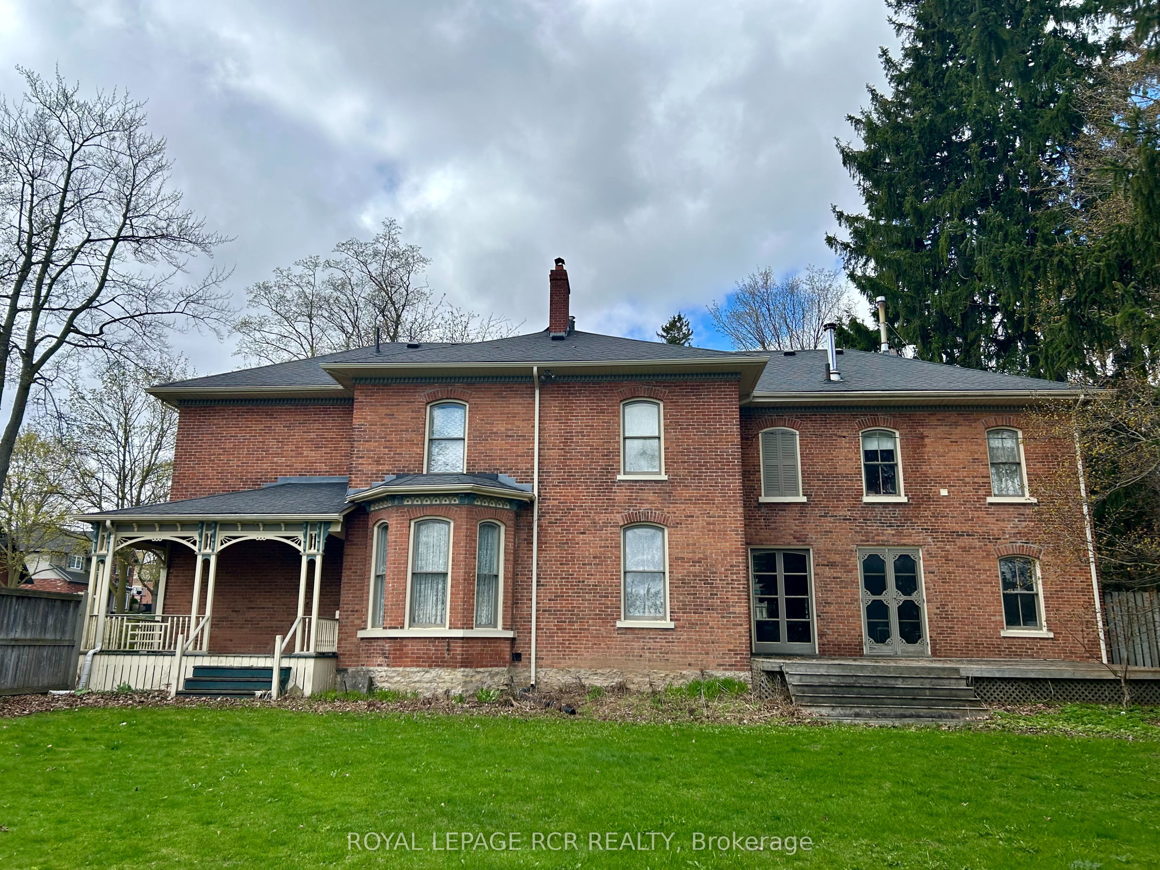 11 Third Avenue Property Photo 7