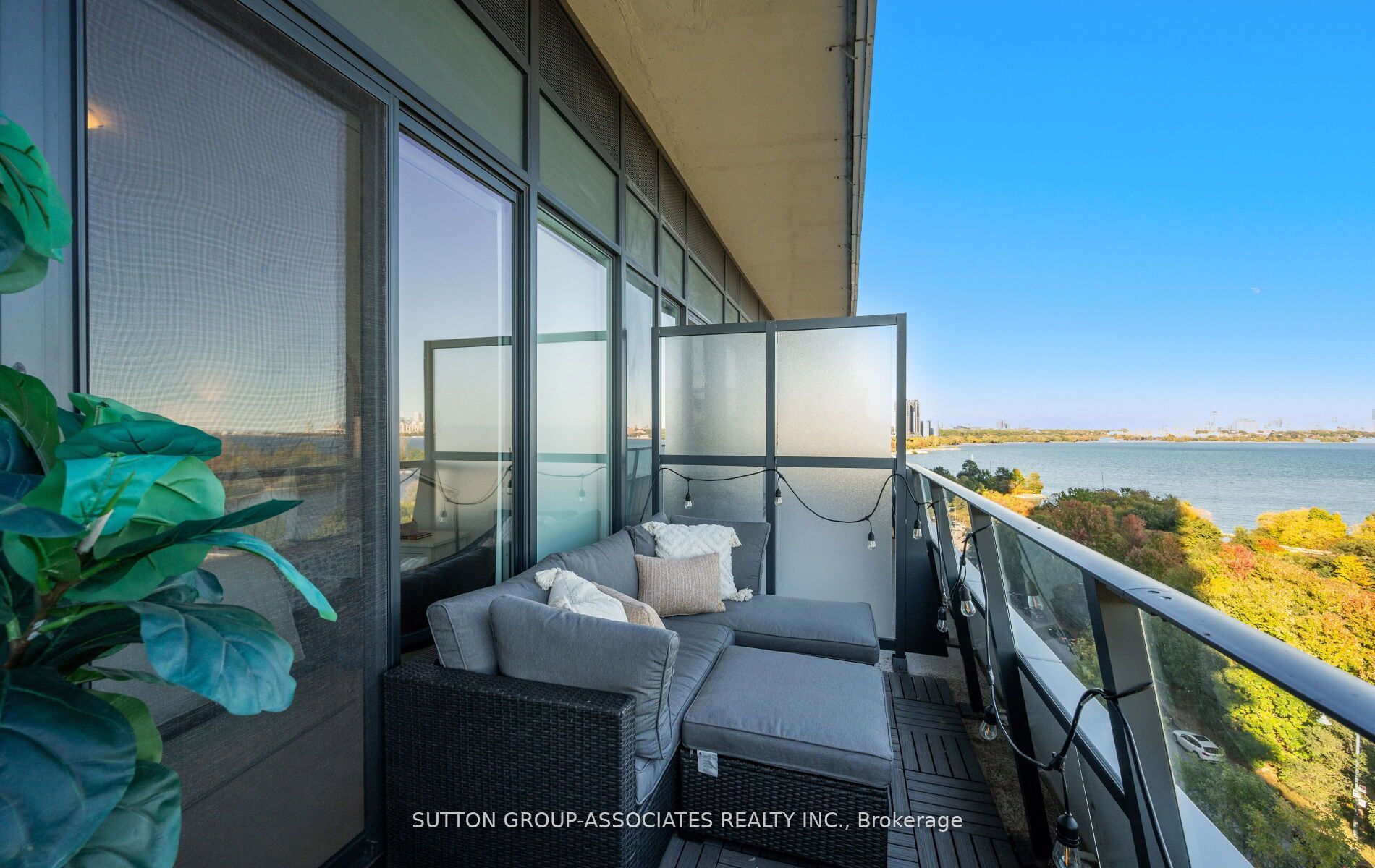 20 Shore Breeze Drive 703 Property Photo 35