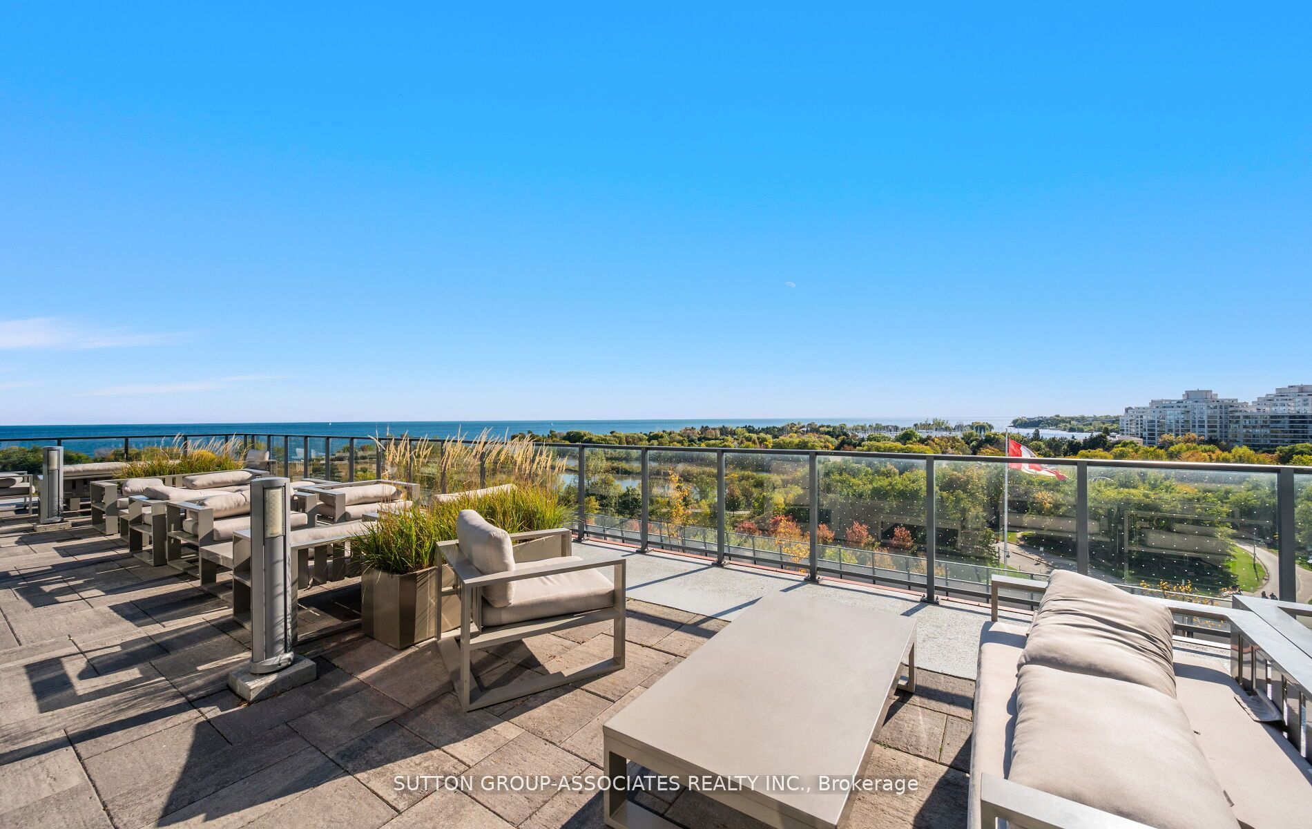 20 Shore Breeze Drive 703 Property Photo 46