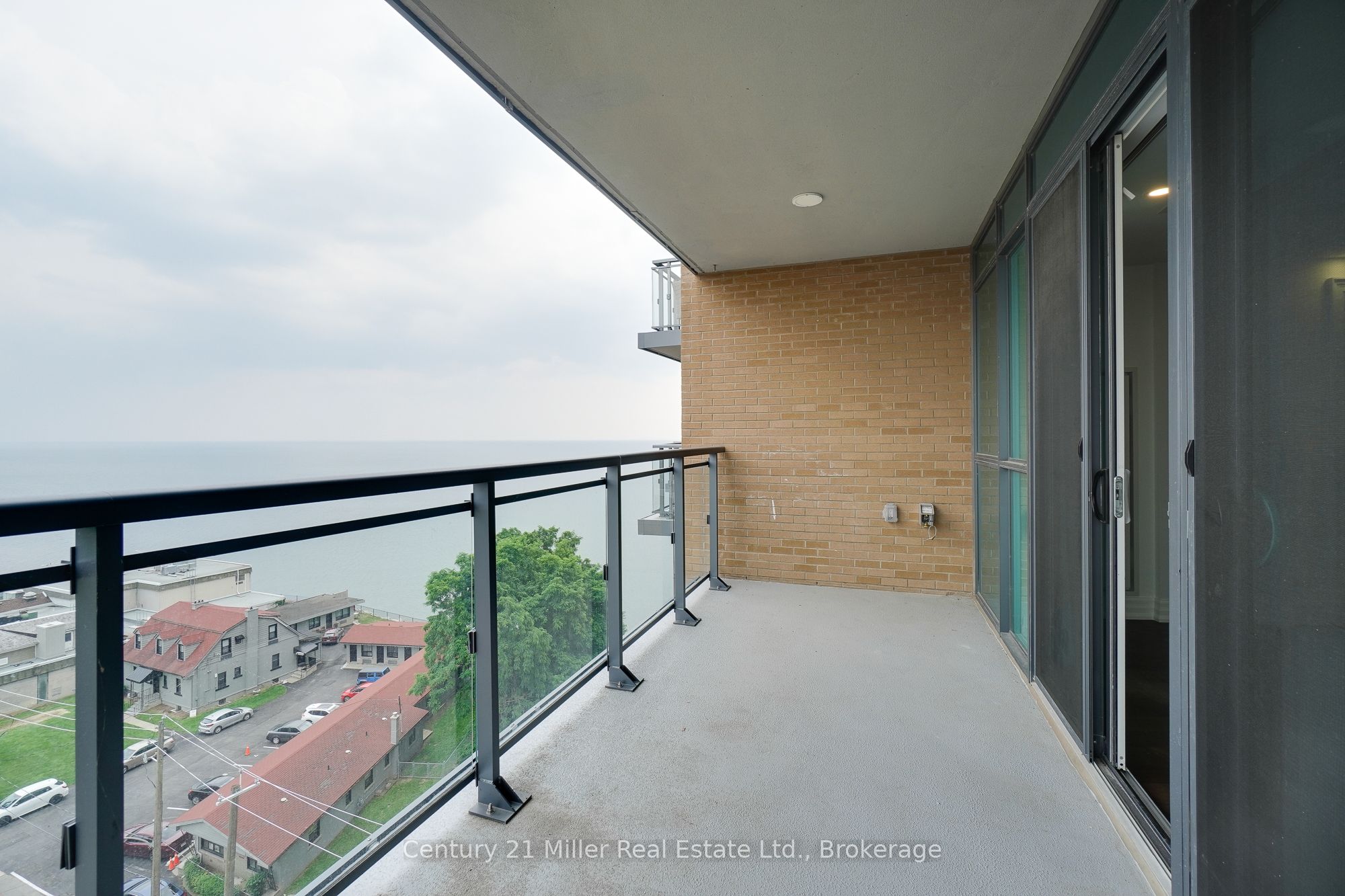 2060 Lakeshore Road 802 Property Photo 26
