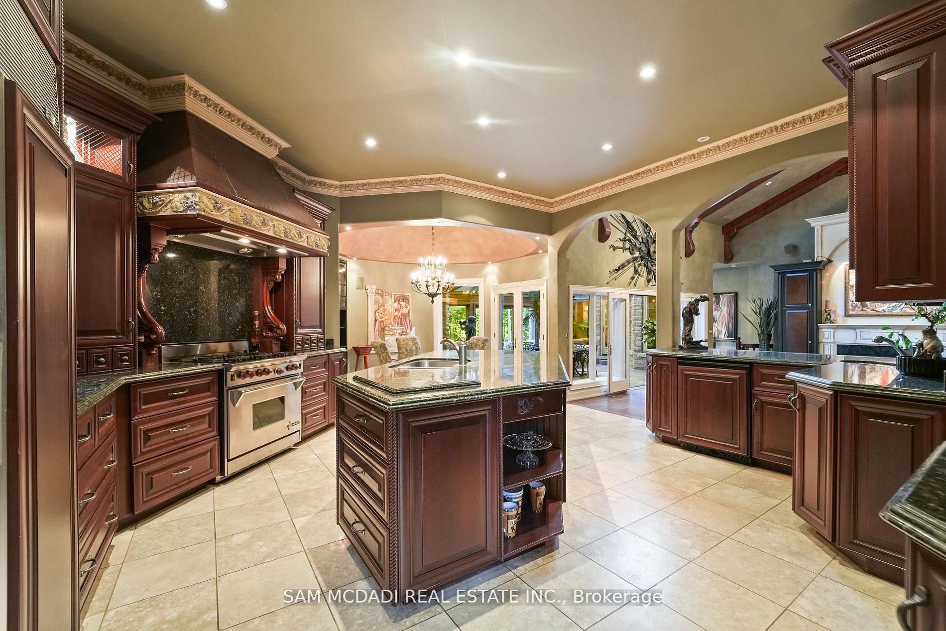 10140 Pineview Trail Property Photo 11